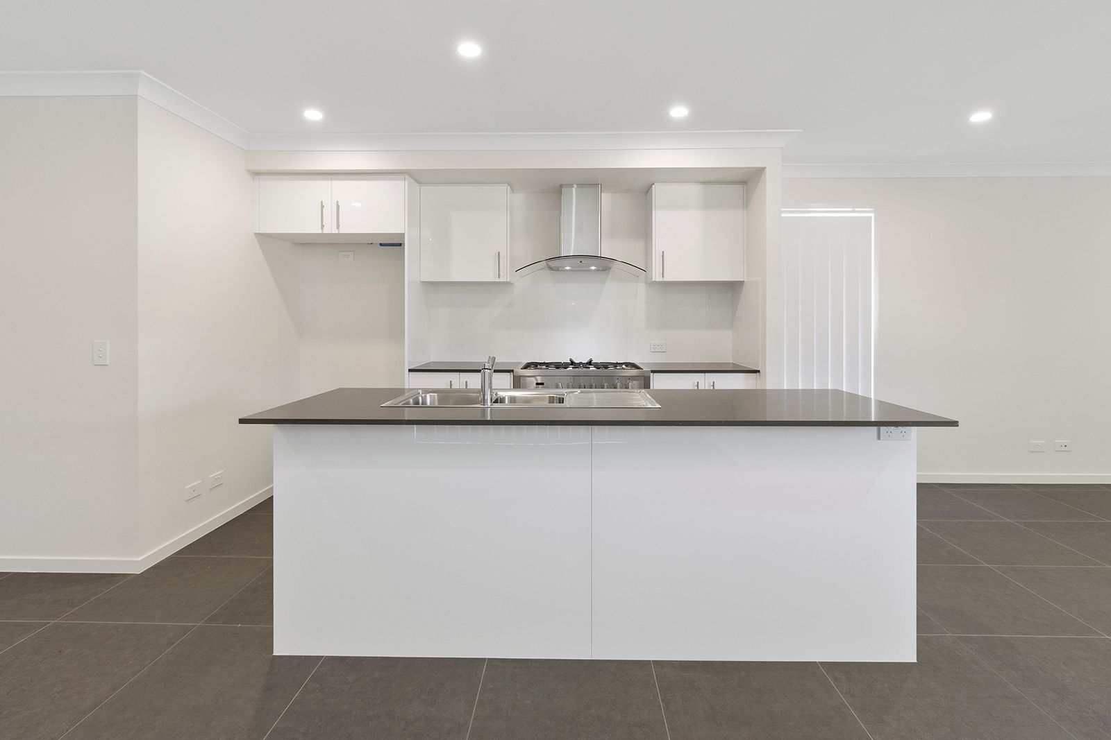 75 Sierra Drive, SPRING MOUNTAIN, QLD 4300