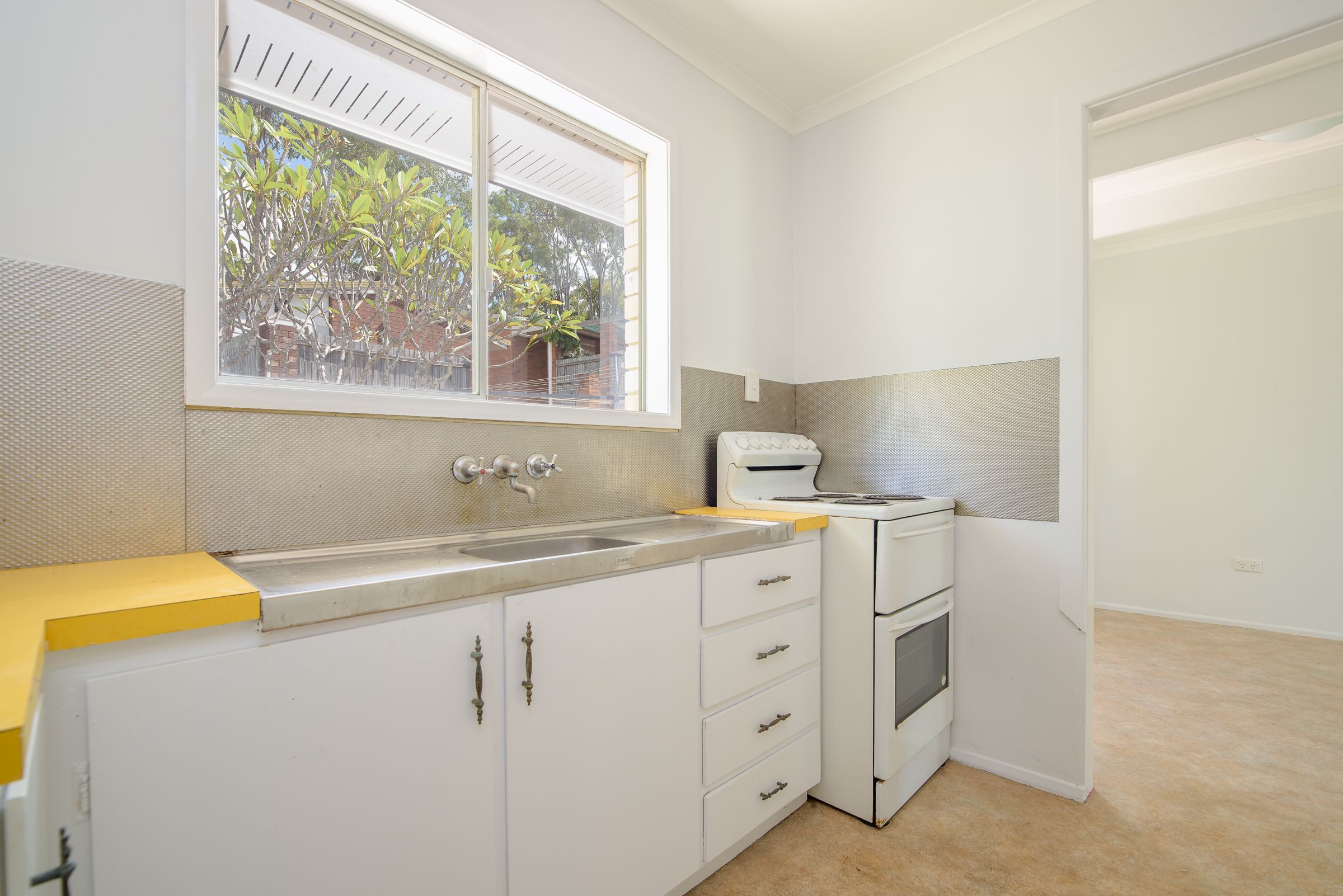 76 Allunga Drive, Glen Eden, QLD 4680
