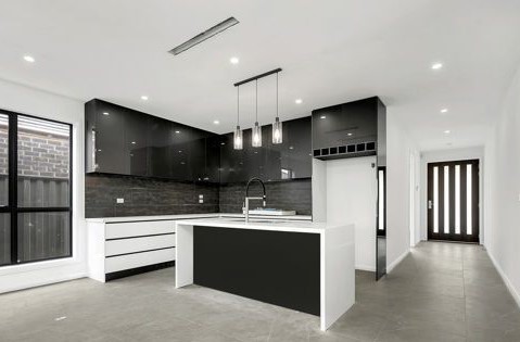 303 Brookfield Boulevard, Craigieburn, VIC 3064