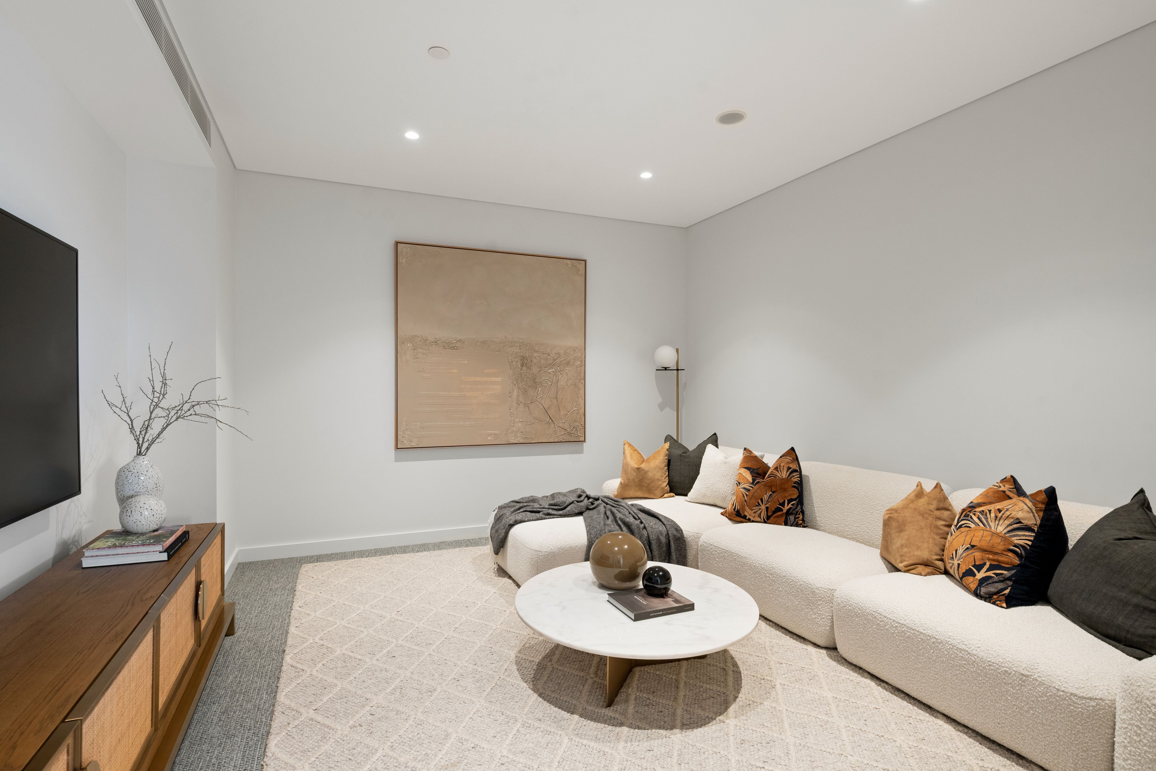 203/131 Holt Avenue — photo 10 of 14