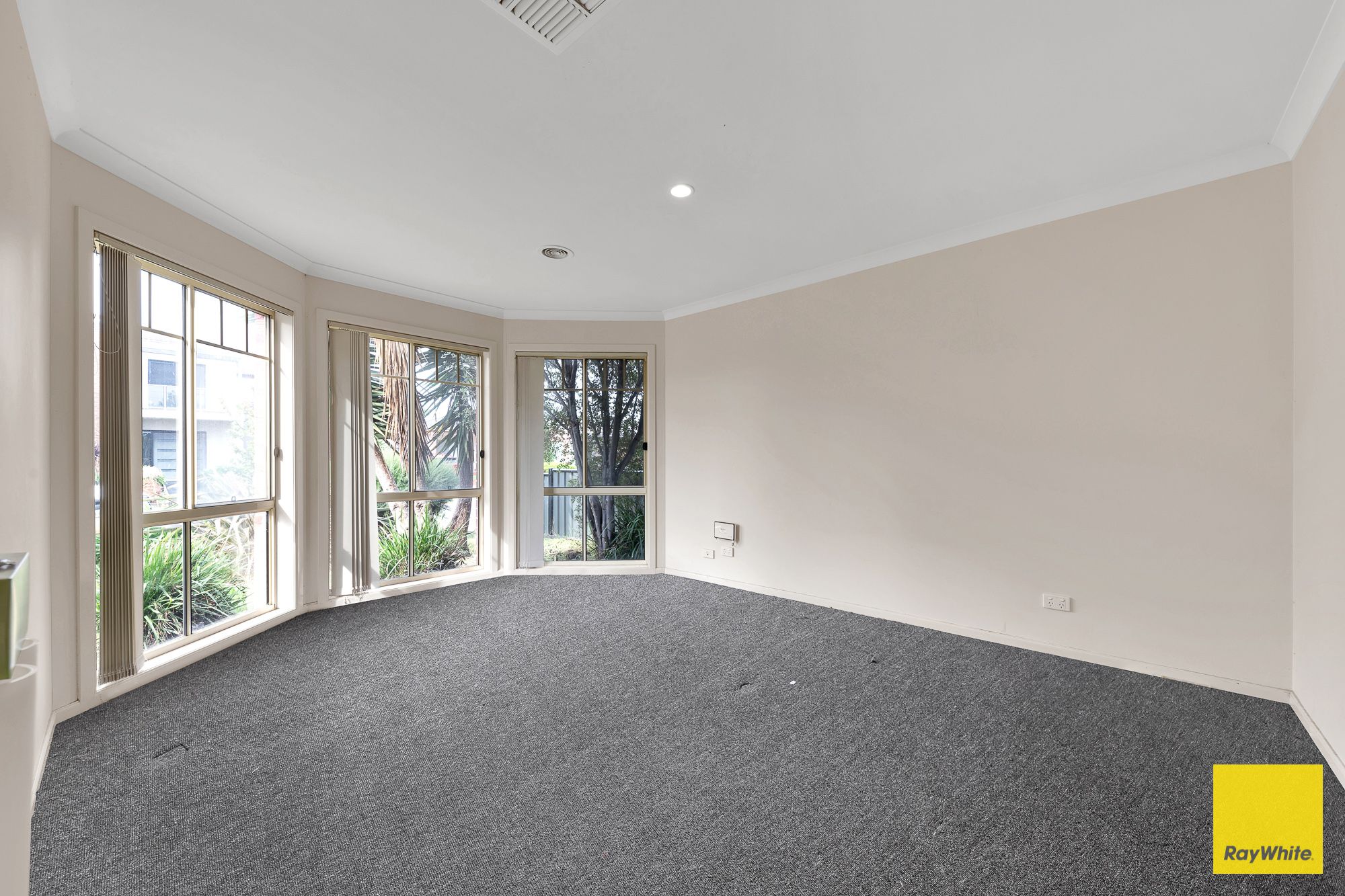 20 Banjo Paterson Circle, Point Cook, VIC 3030