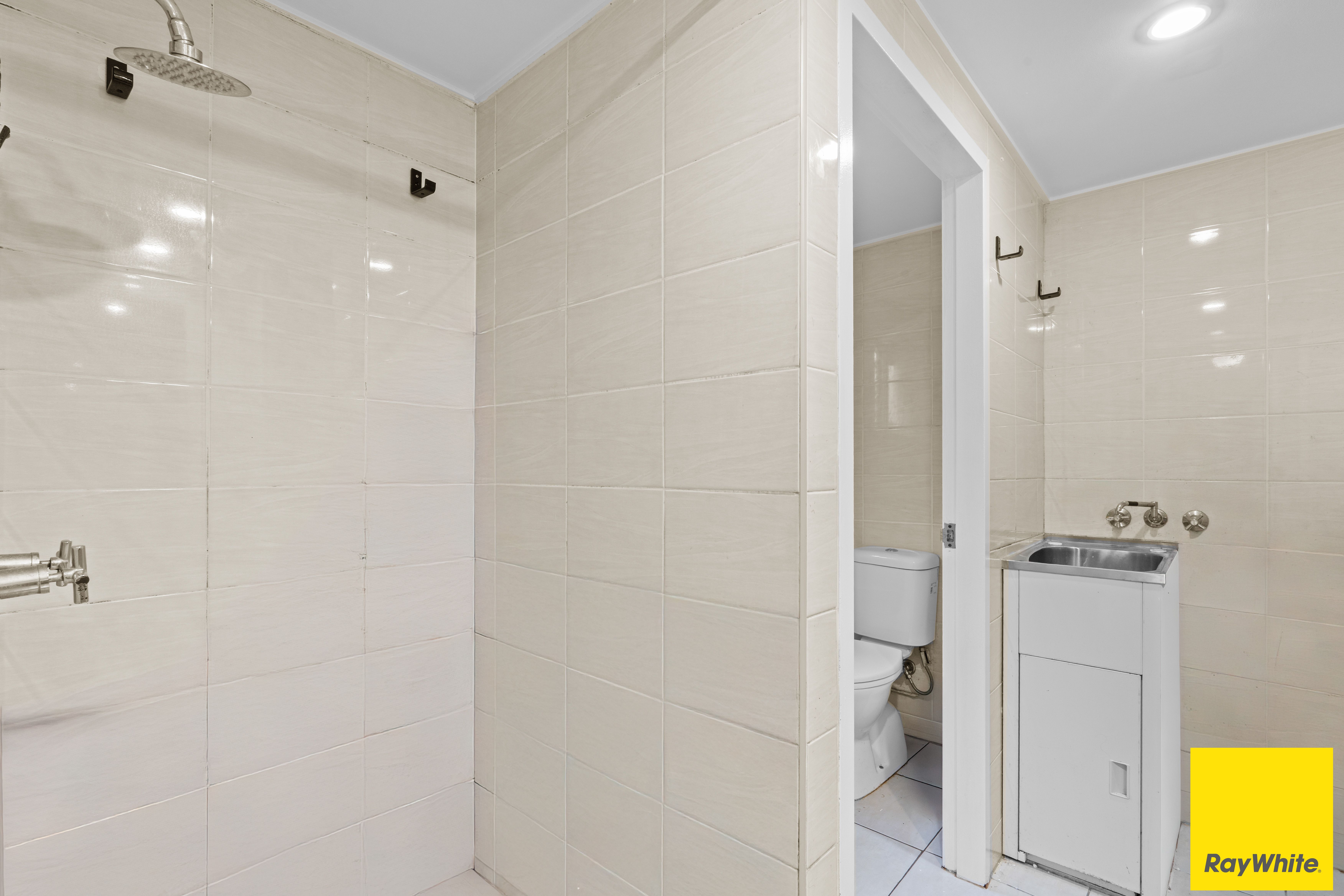 6/122 Aumuller Street — photo 8 of 11