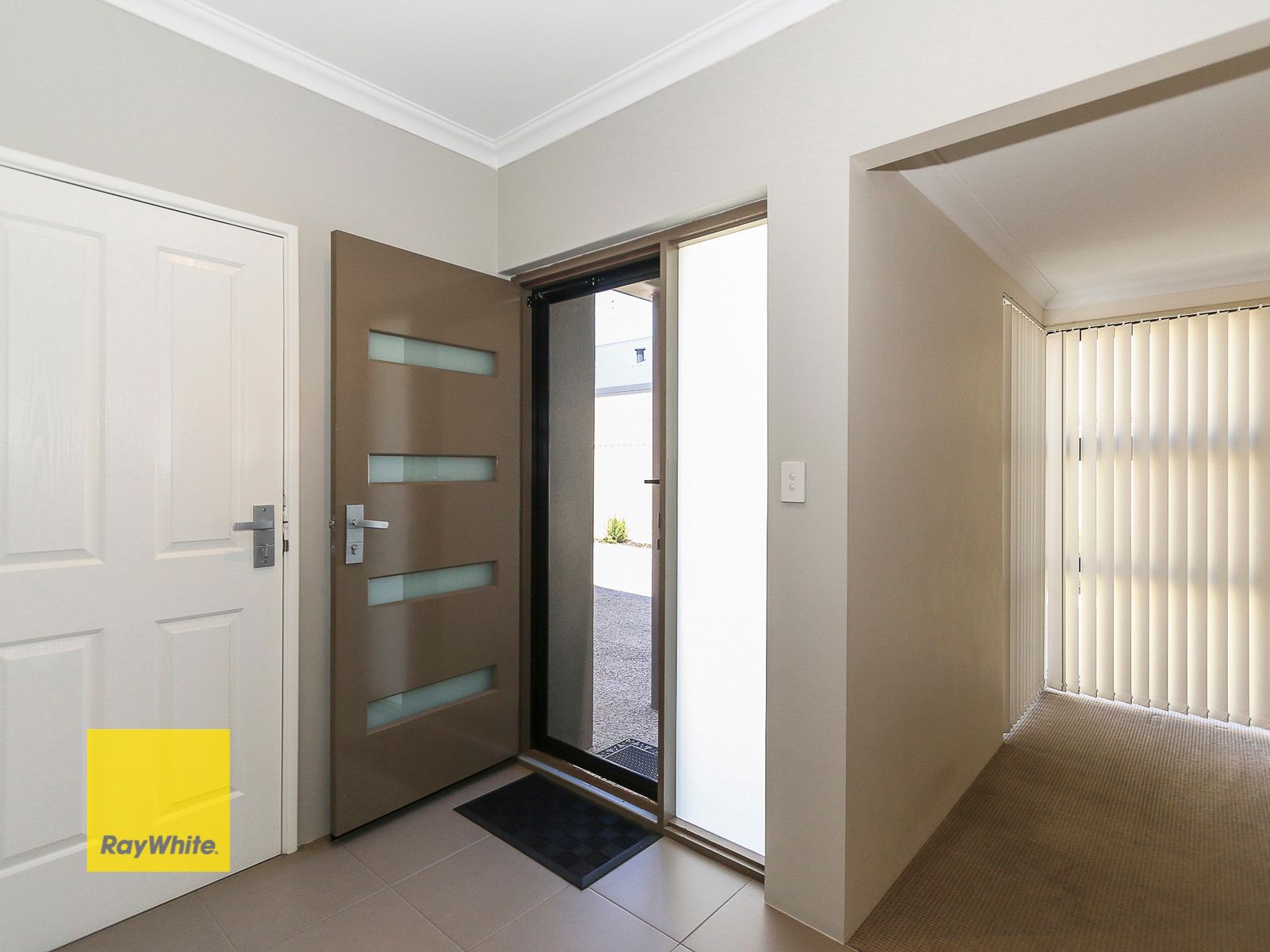 3/2 Dana Way, Madeley, WA 6065