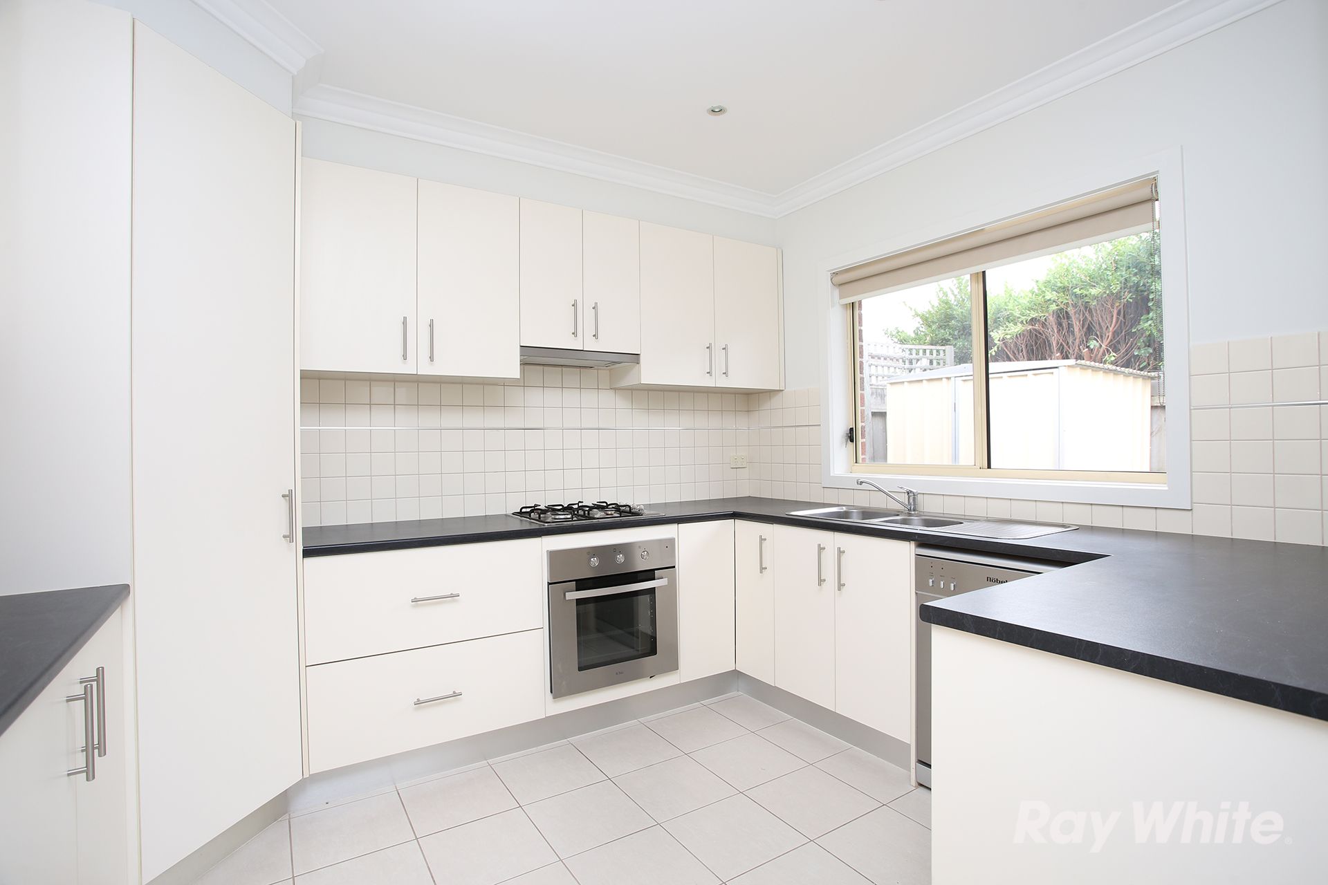 2/37 Weymar Street, Cheltenham, VIC 3192