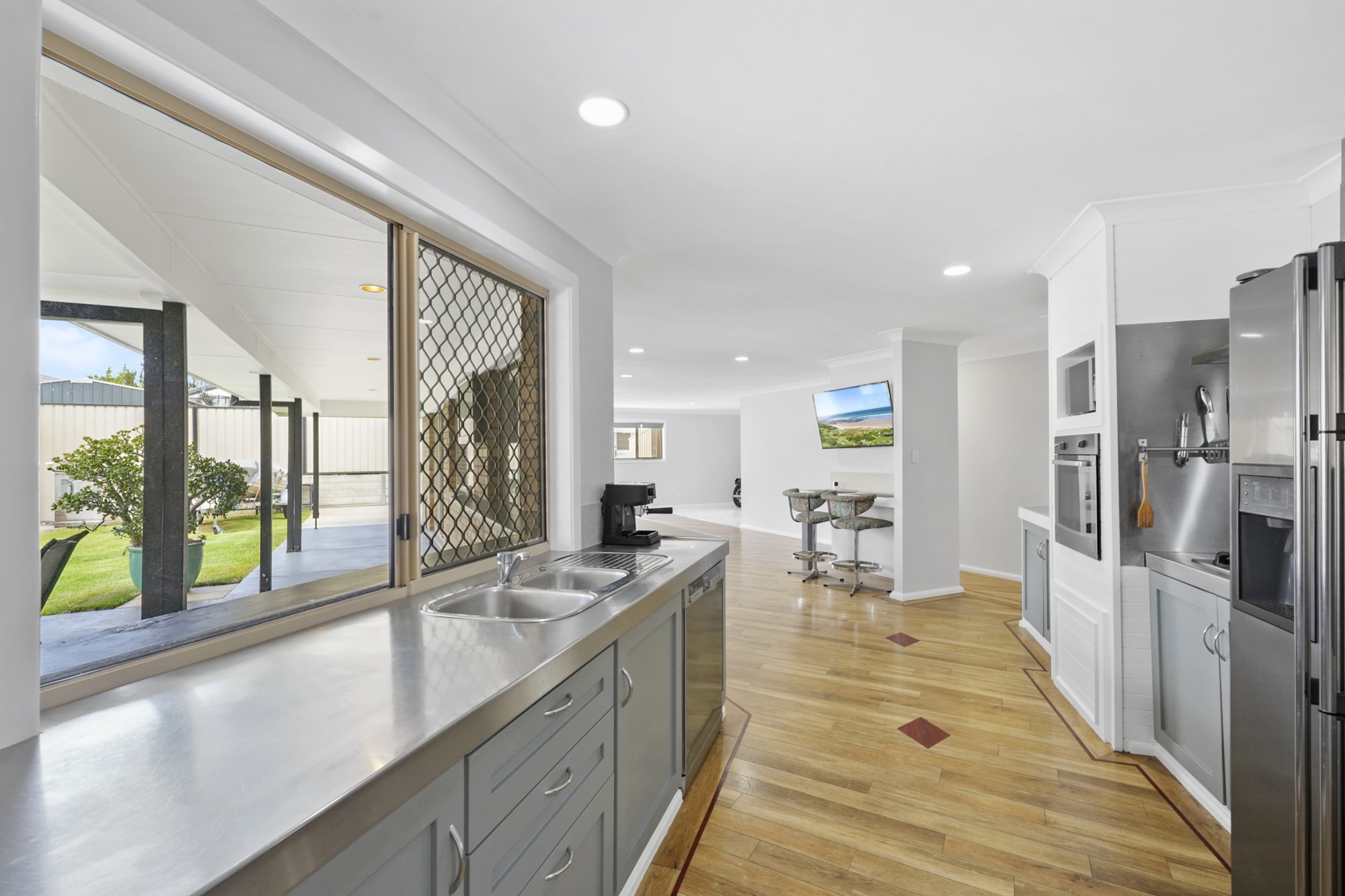 76 Hickey Way, Carrara, QLD 4211