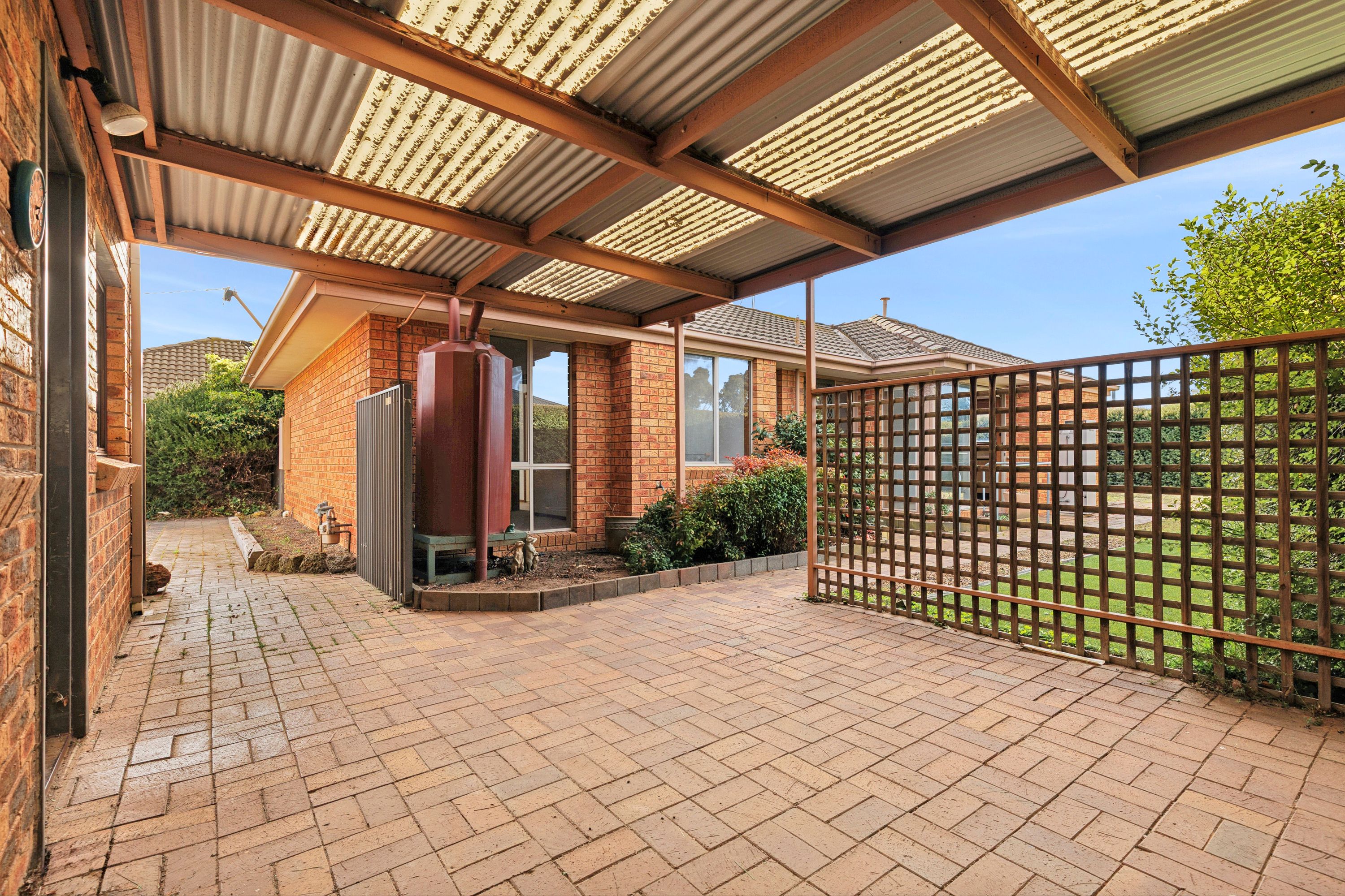 8 Altair Avenue — photo 11 of 12