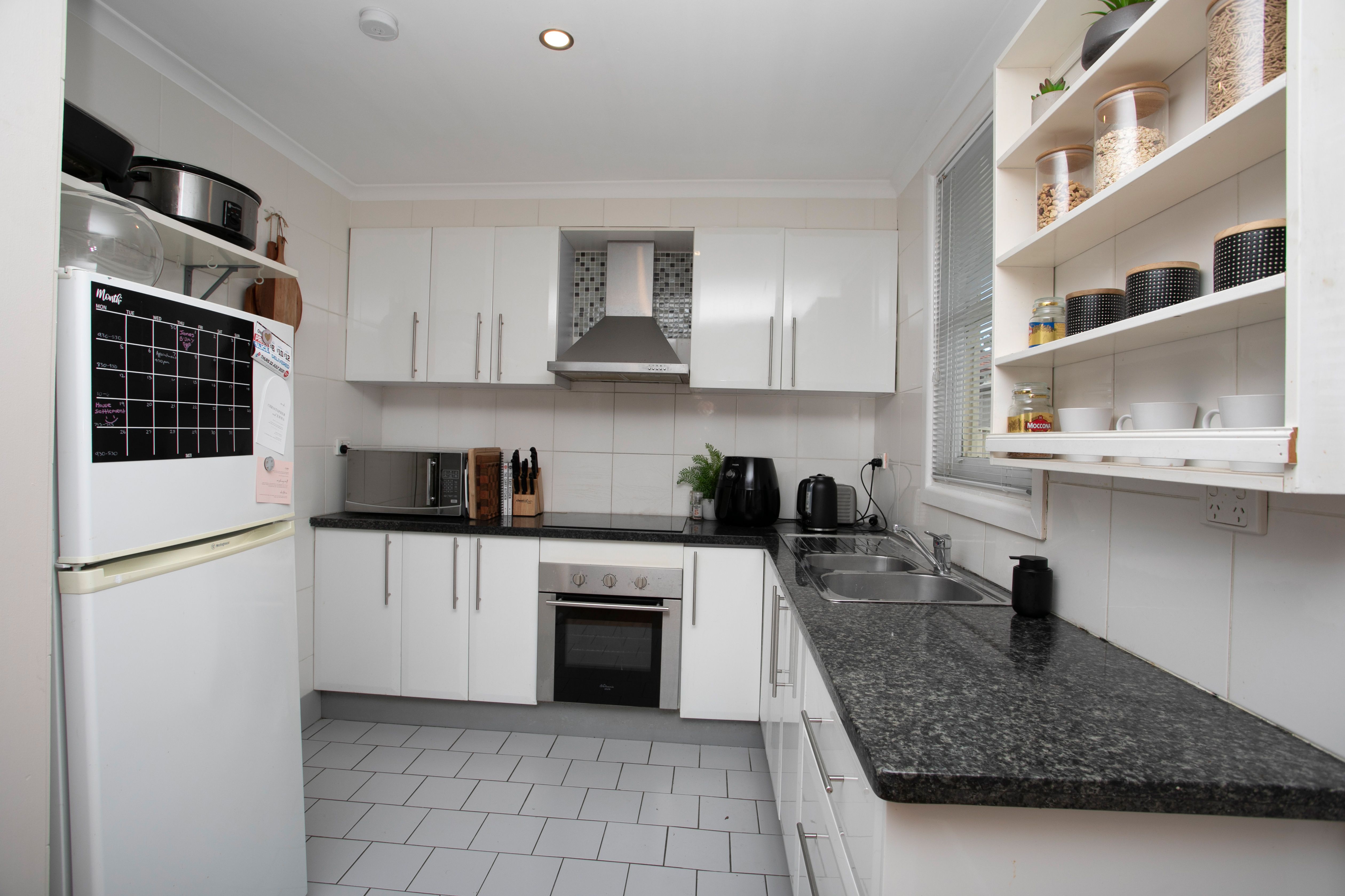 32 Freeman Parade, Mount Warrigal, NSW 2528