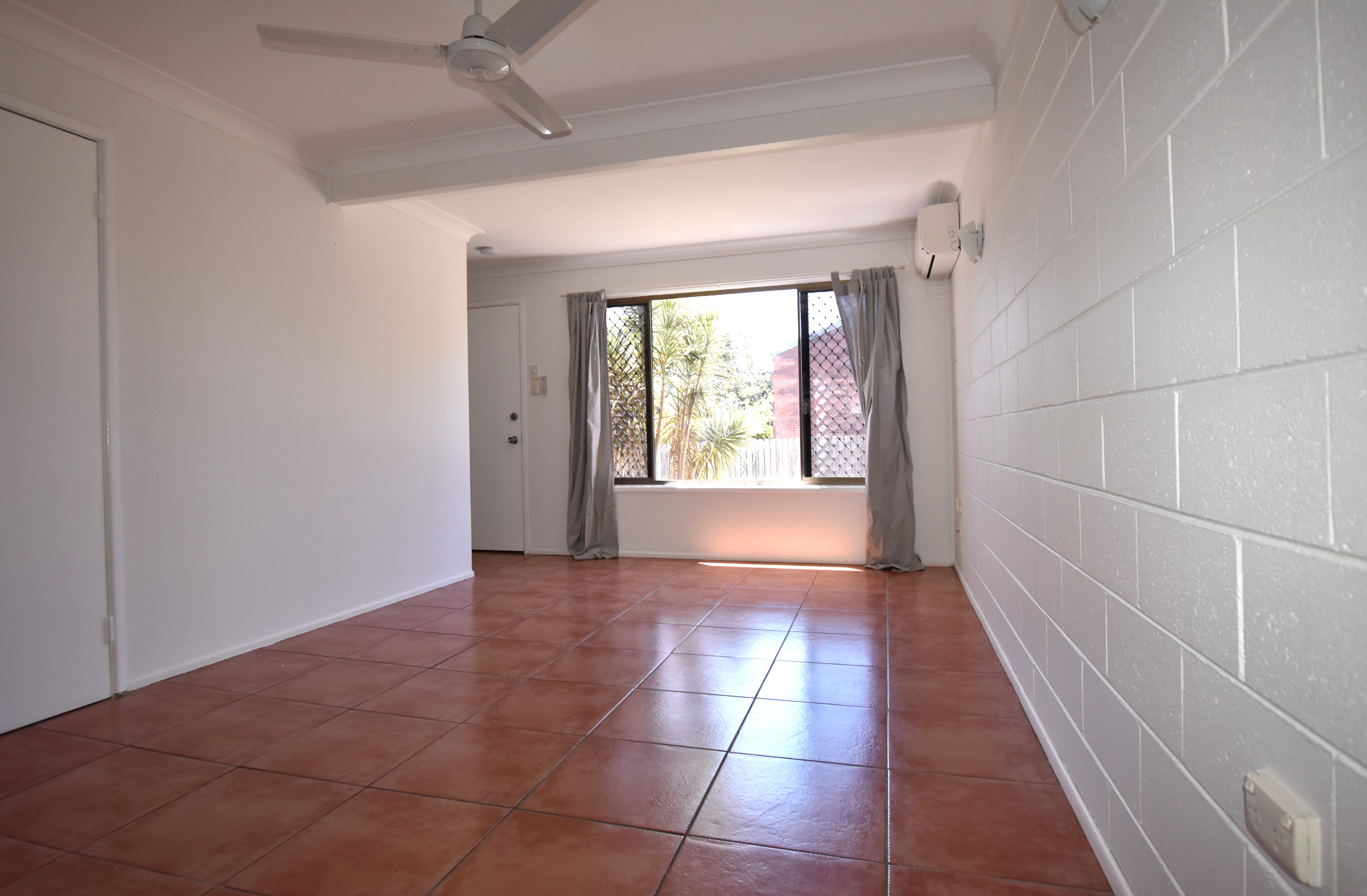 2/17 Roberts Street, South Gladstone, QLD 4680