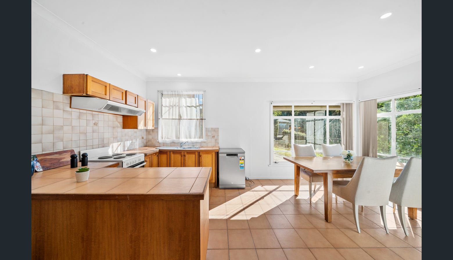 27a Malvina Street — photo 3 of 5