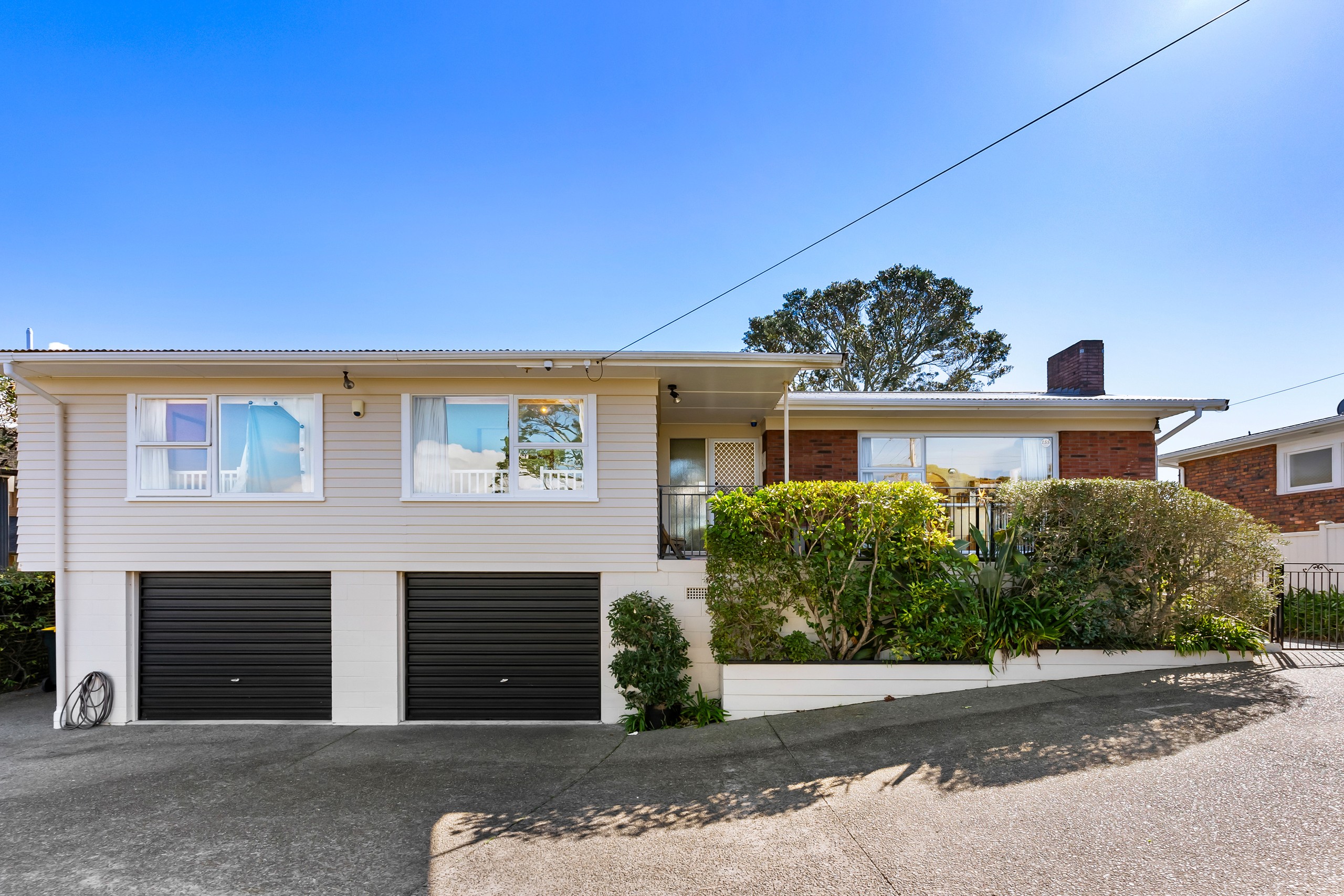 6 Folkestone Street, Murrays Bay, North Shore City