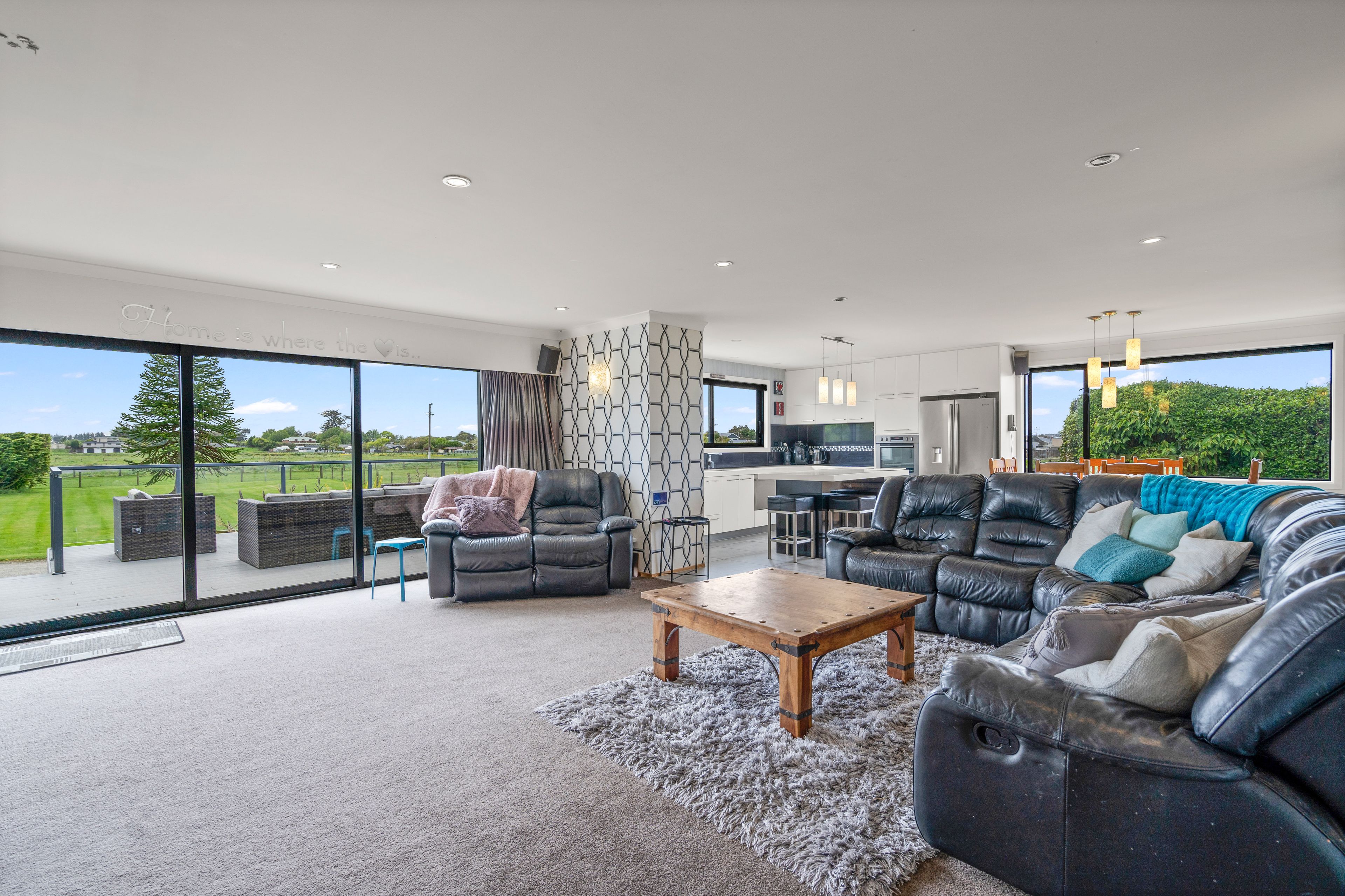 219 & 221 Bay Road, West Plains, Invercargill