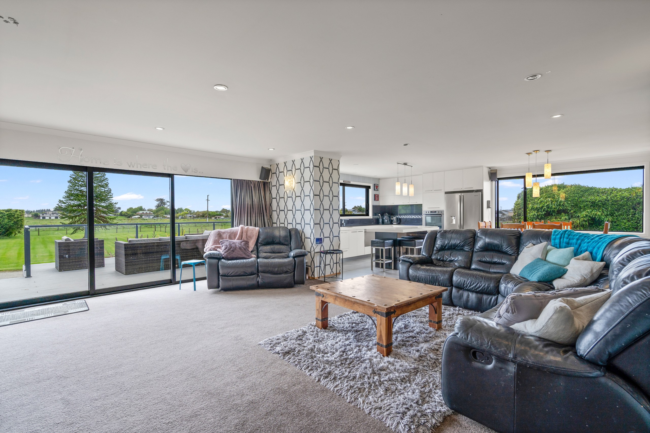 219 & 221 Bay Road, West Plains, Invercargill
