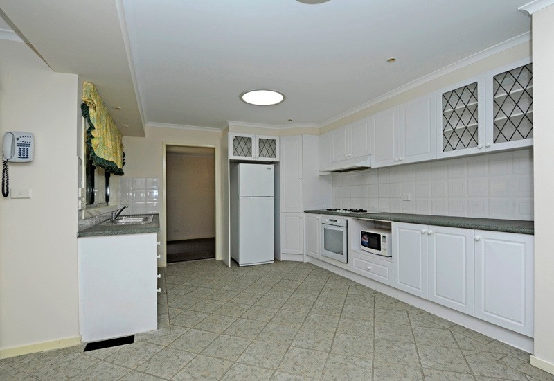 5 Poseidon Close, Mill Park, VIC 3082