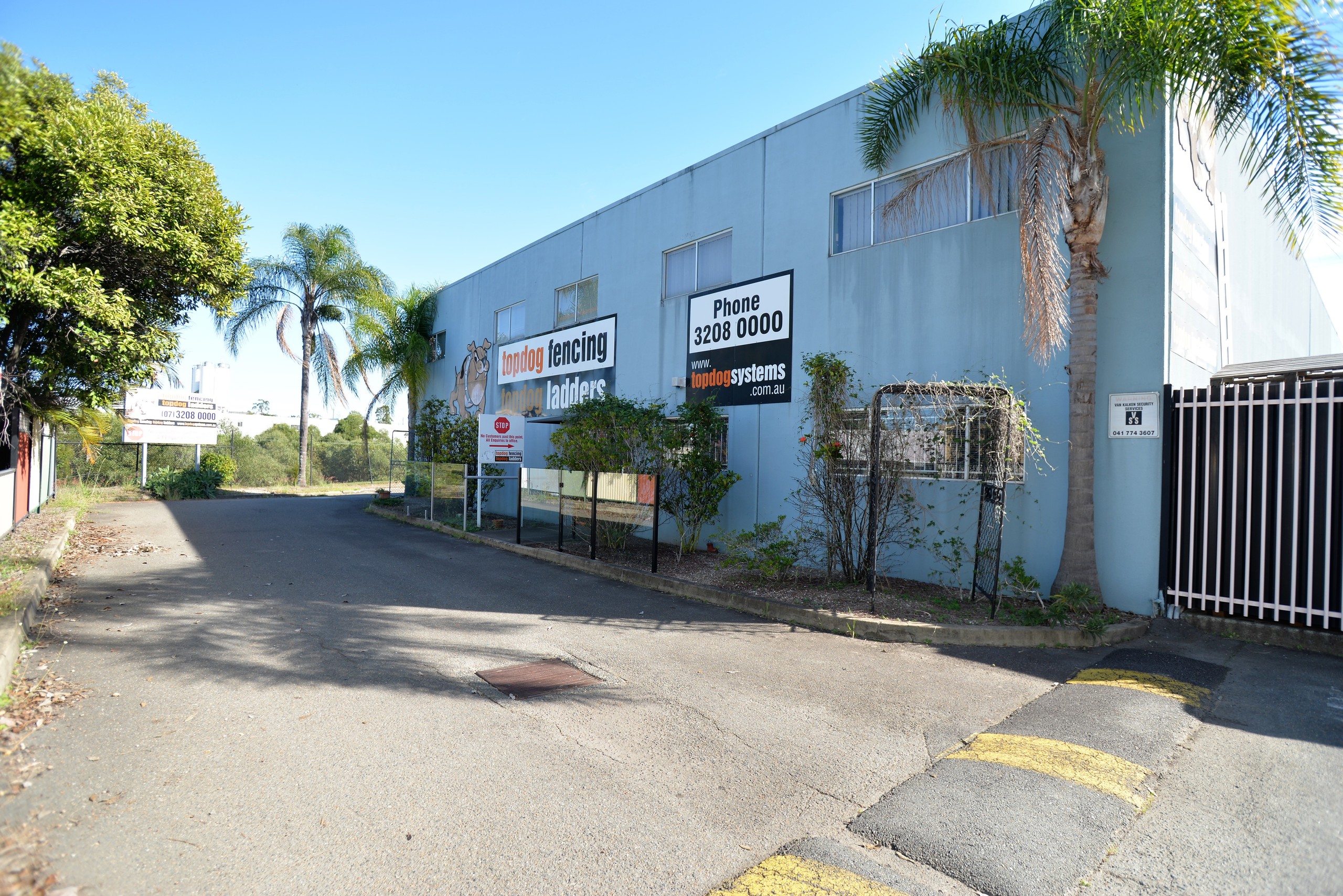 3351 Pacific Highway, Slacks Creek, QLD 4127