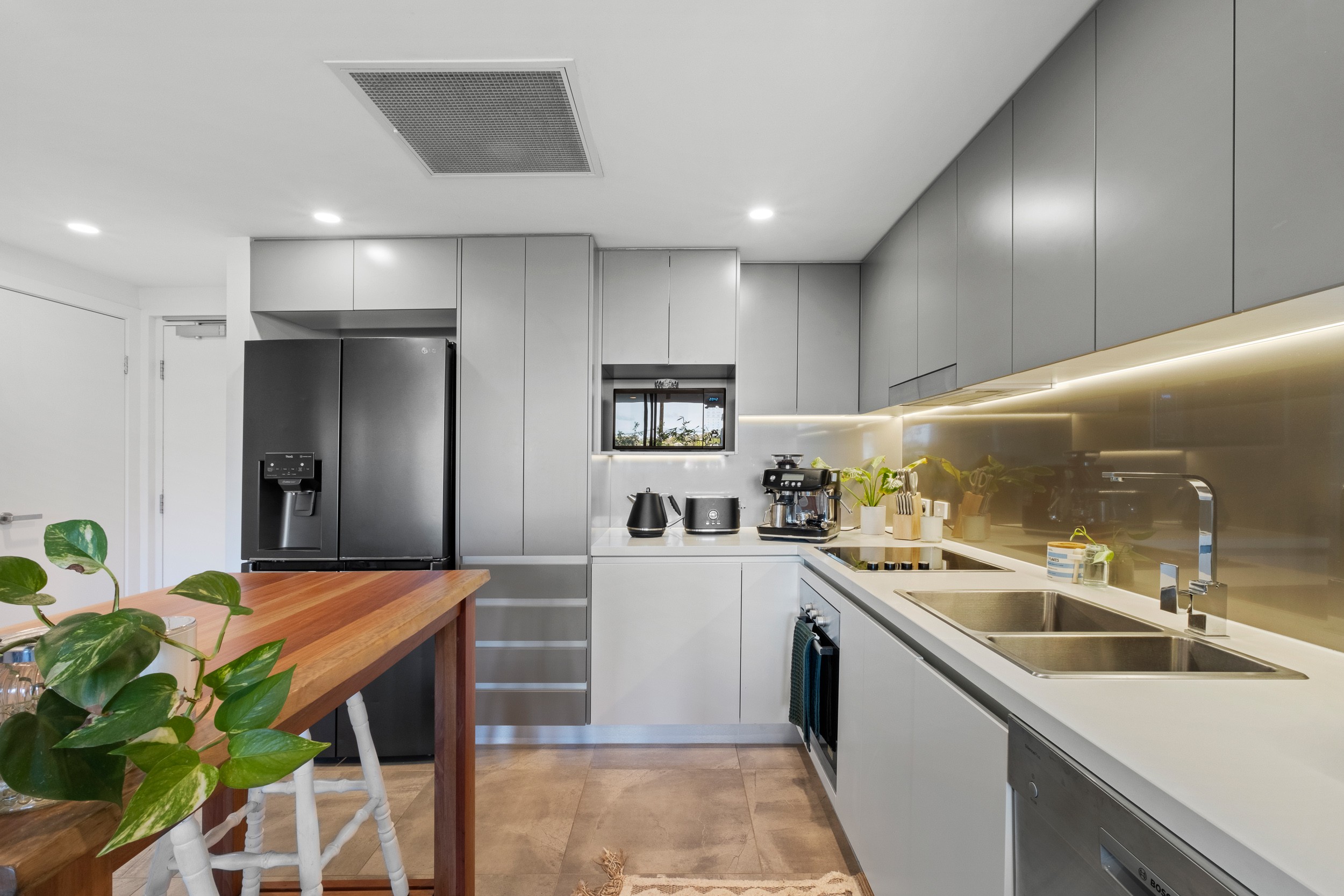 217/45 Wellington Road, East Brisbane, QLD 4169