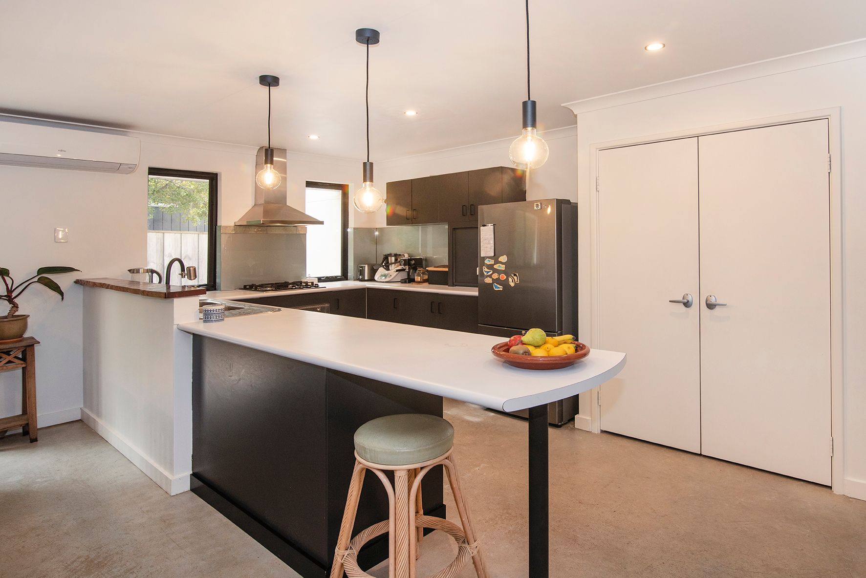 28 Halcyon Crescent — photo 6 of 22