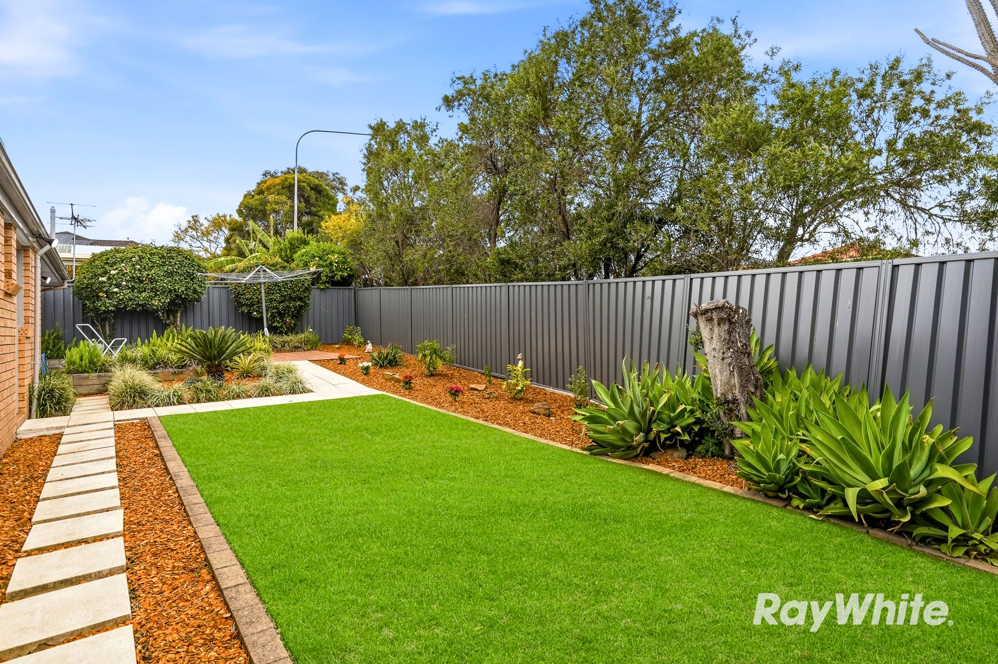 2 Alex Avenue — photo 21 of 26