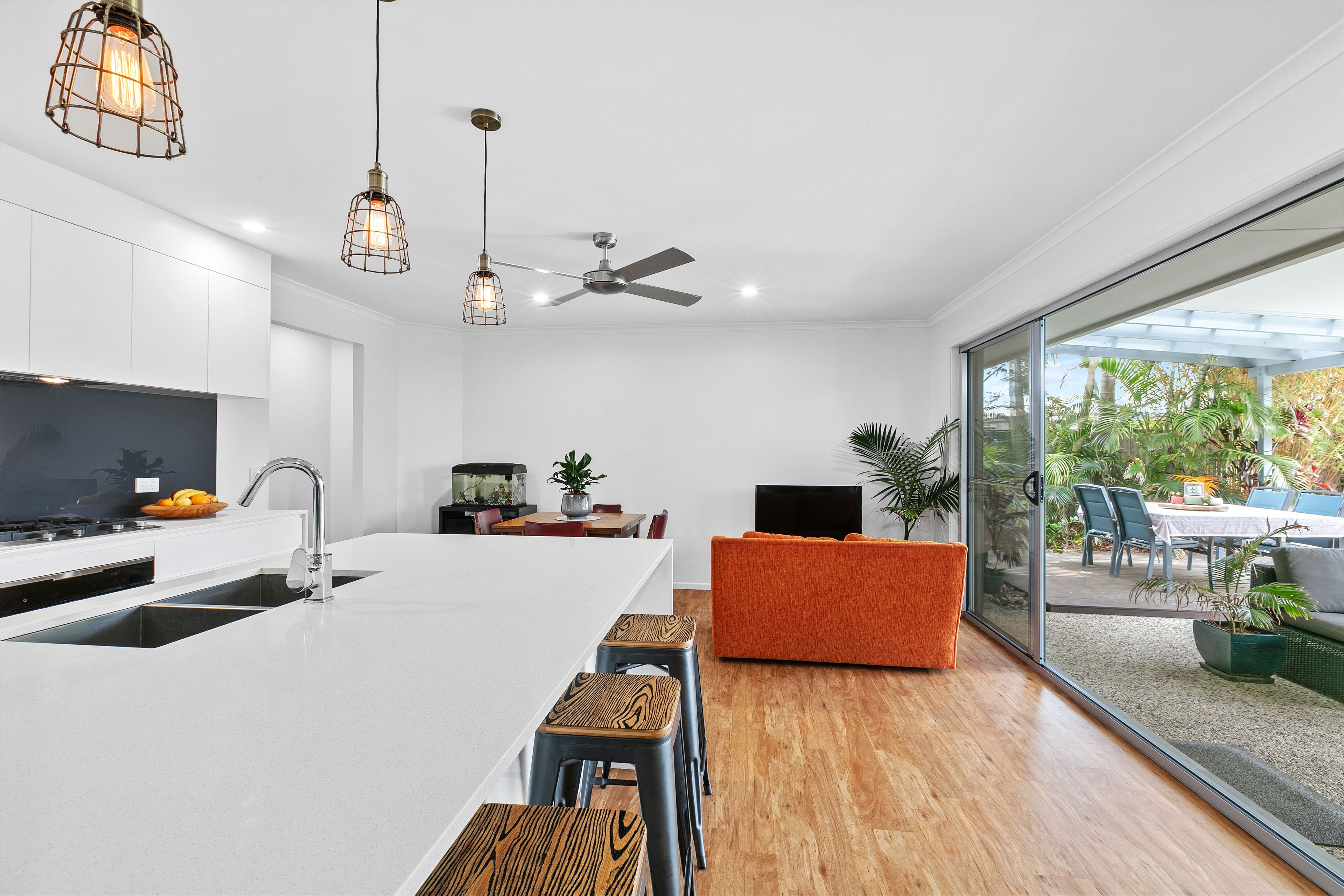 17 Bareena Place, Warana, QLD 4575