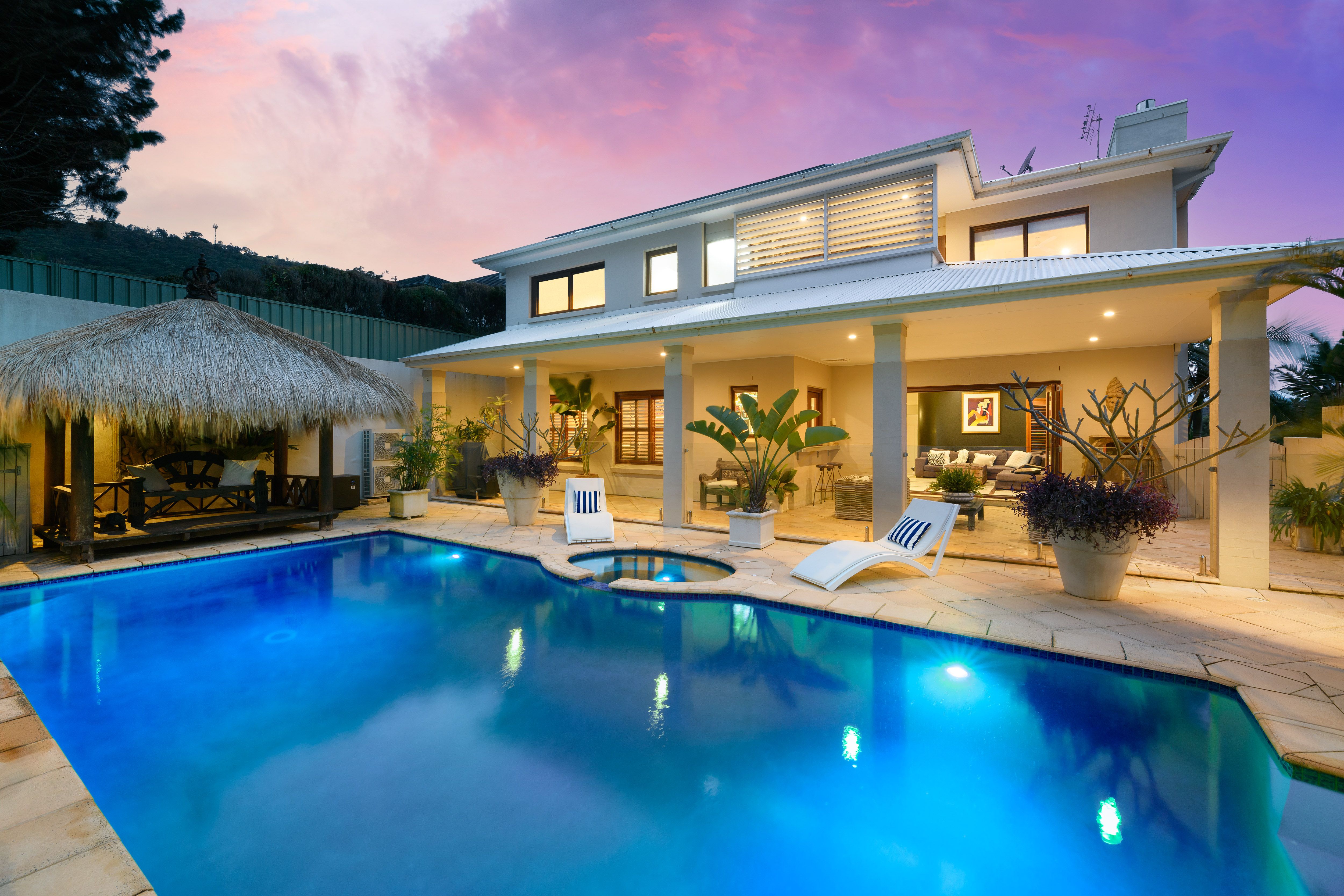 14 Seaview Crescent — photo from Ray White Thirroul