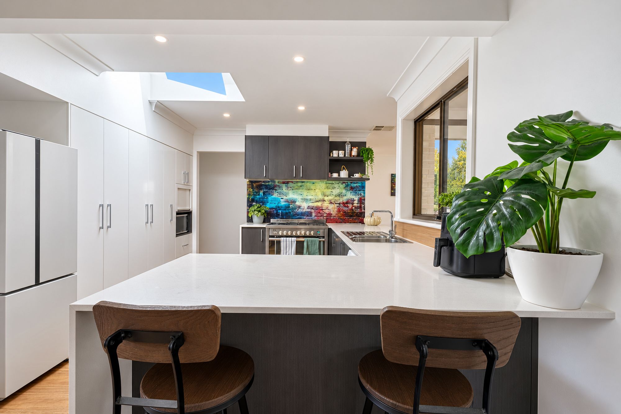 15 Marilyn Crescent — photo 12 of 25