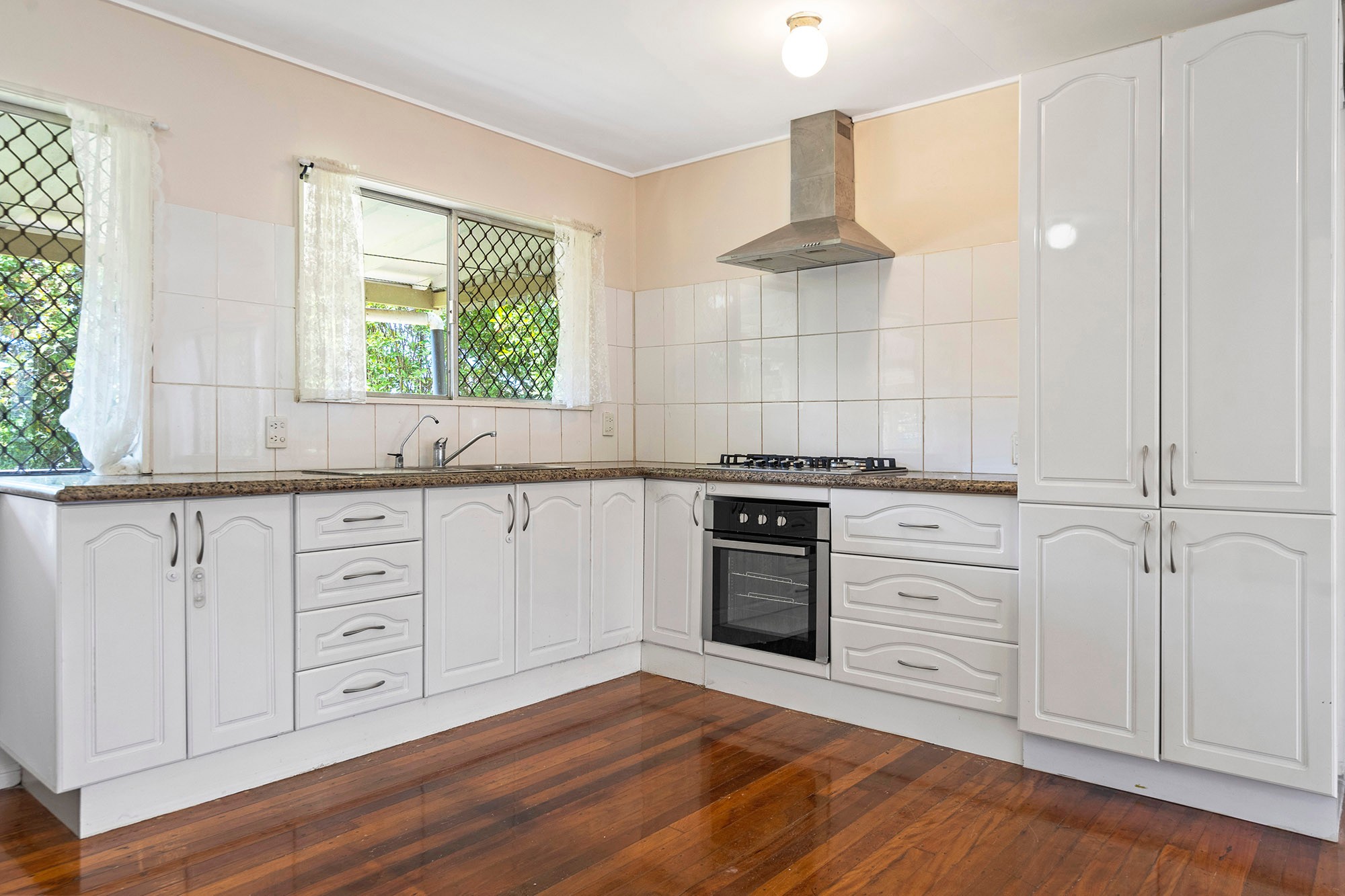 40 Mary Street, Kingston, QLD 4114