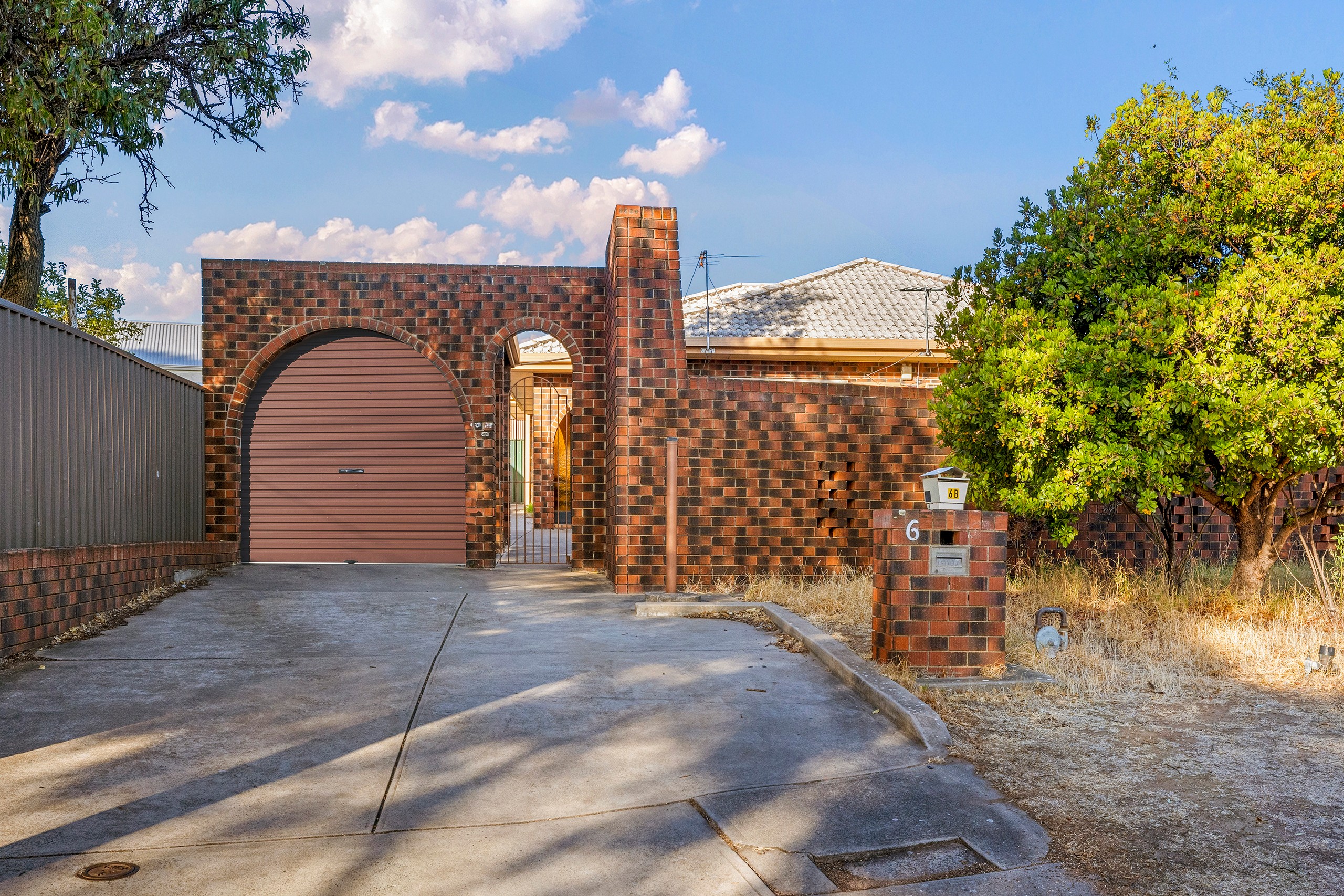 6 Lindsay Avenue, Valley View, SA 5093