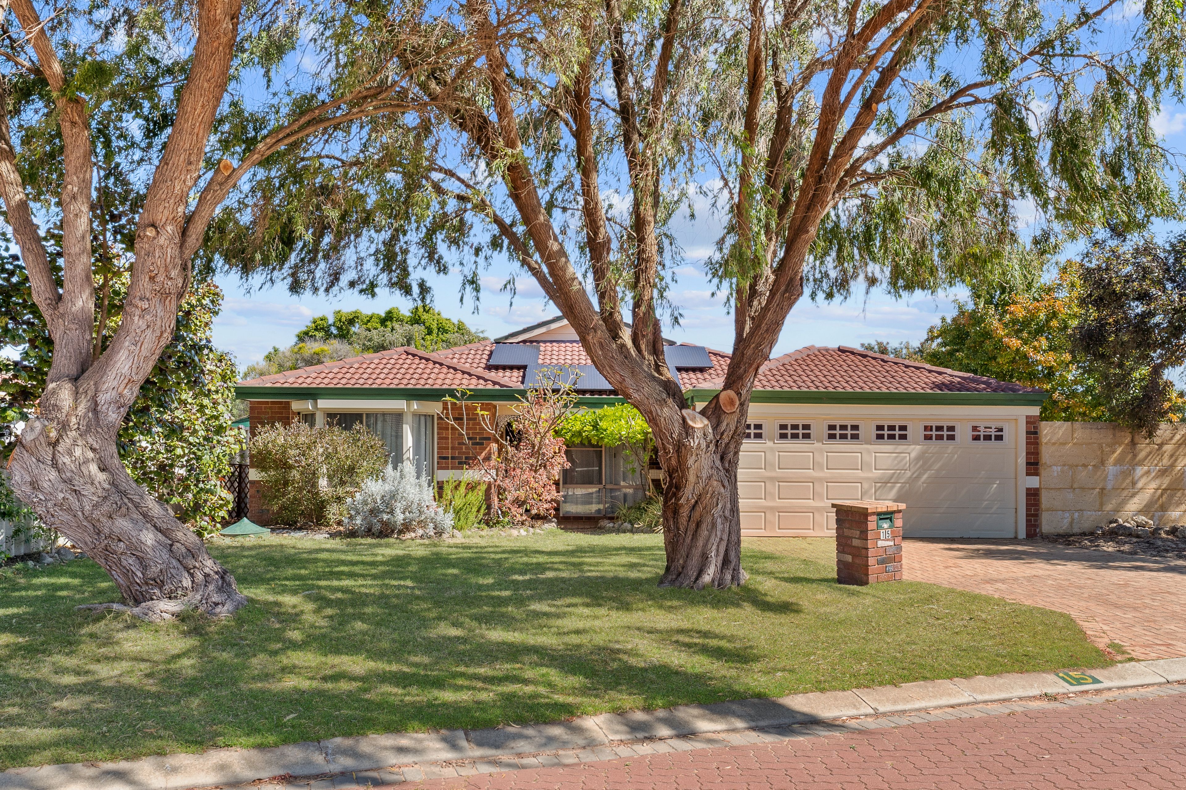 15 Belmont Close, Port Kennedy WA 6172