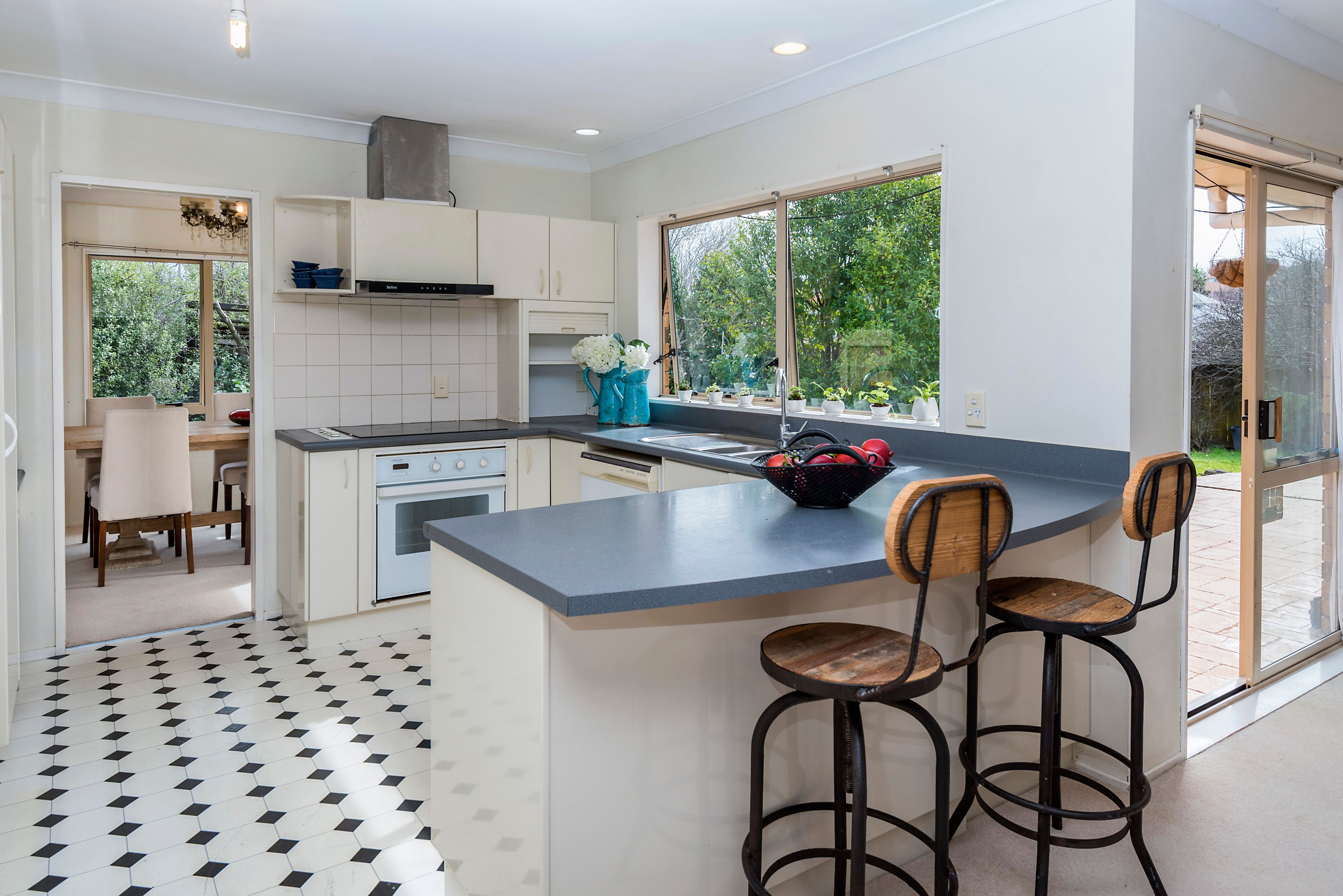 1/83 Meadowland Drive, Somerville, Manukau City