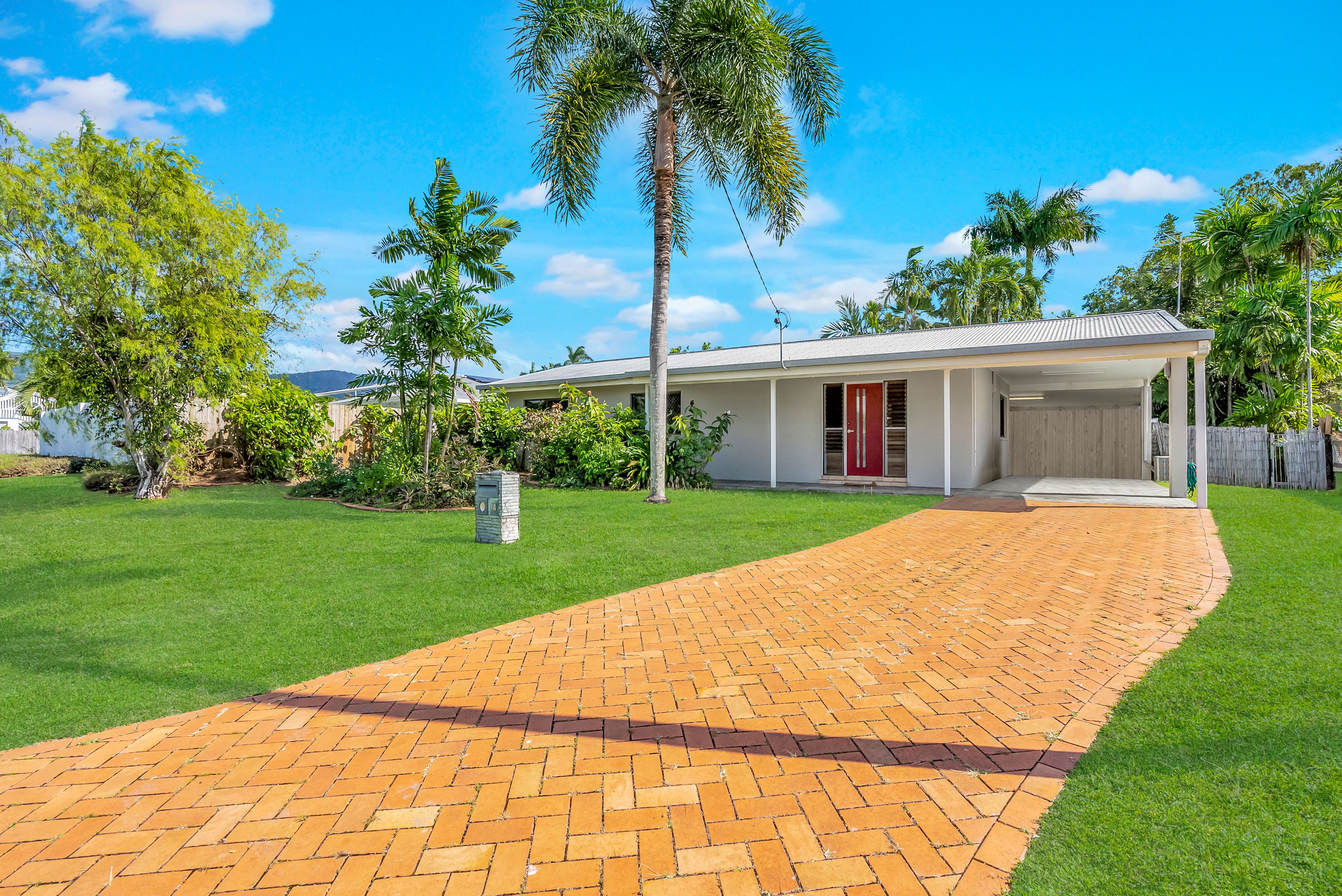 14 Conch Close, Trinity Beach, QLD 4879 Sold House Ray White Cairns