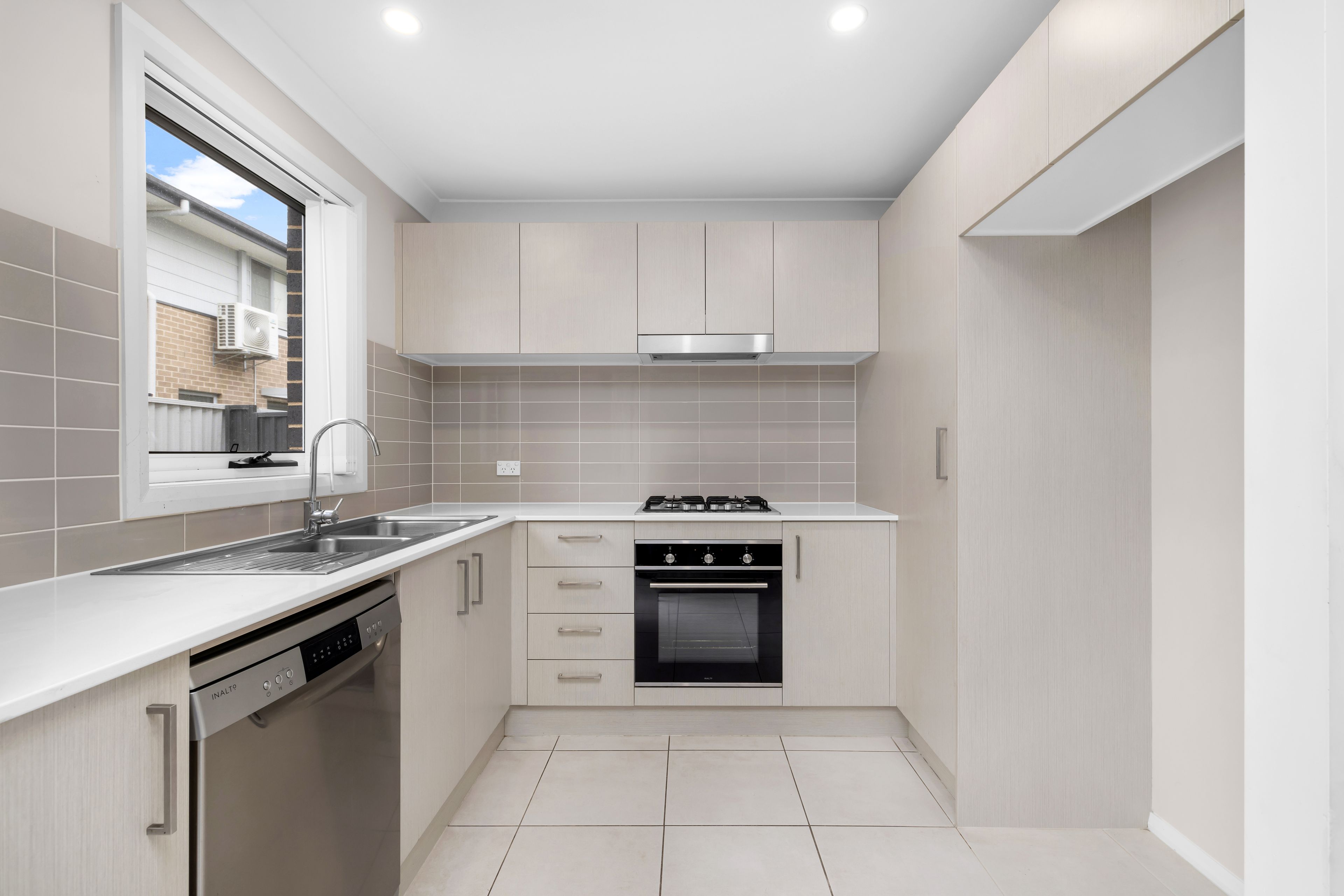 7/49 Canberra Street, Oxley Park, NSW 2760