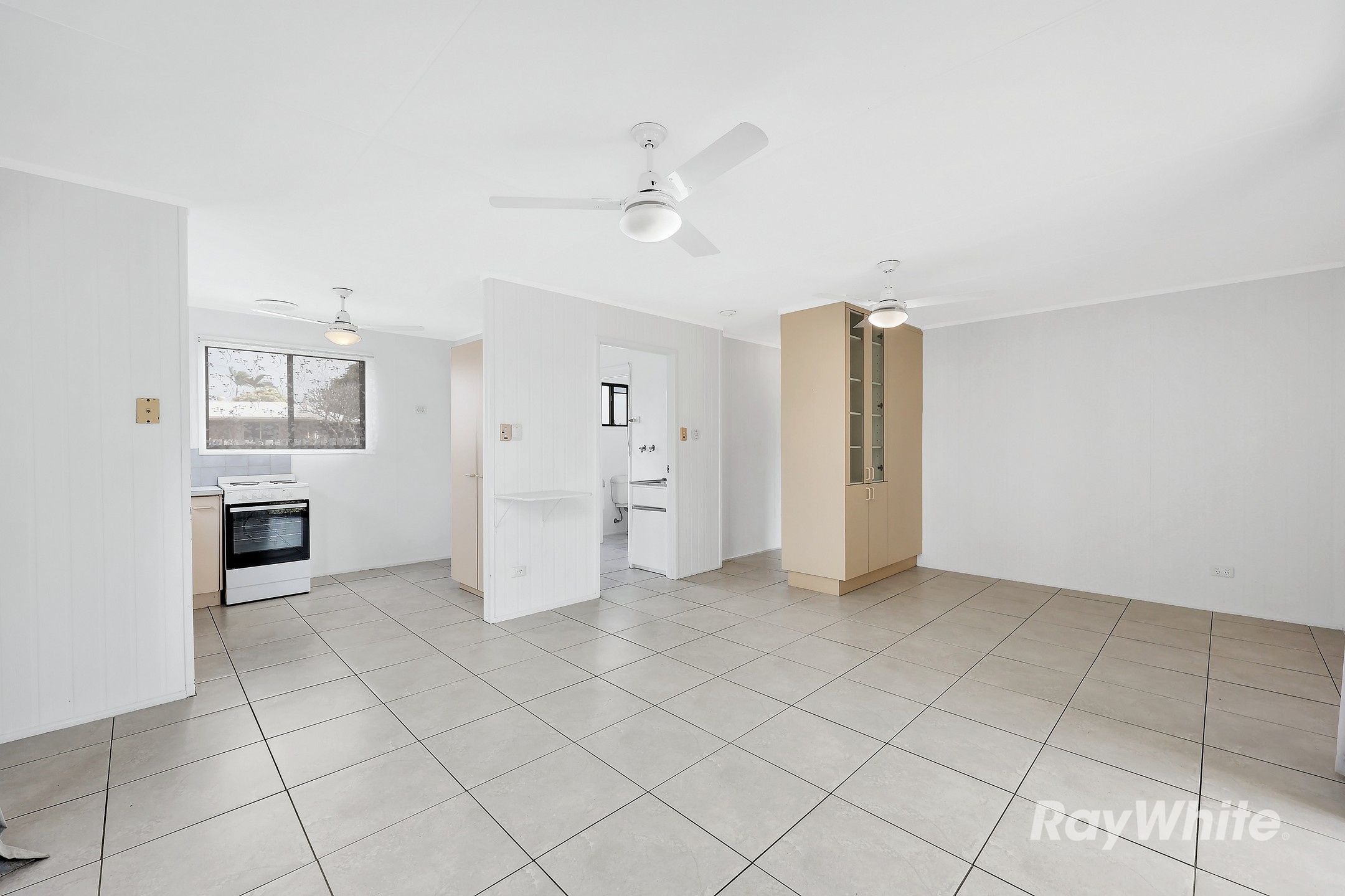 36 Shoreline Crescent — photo 9 of 23