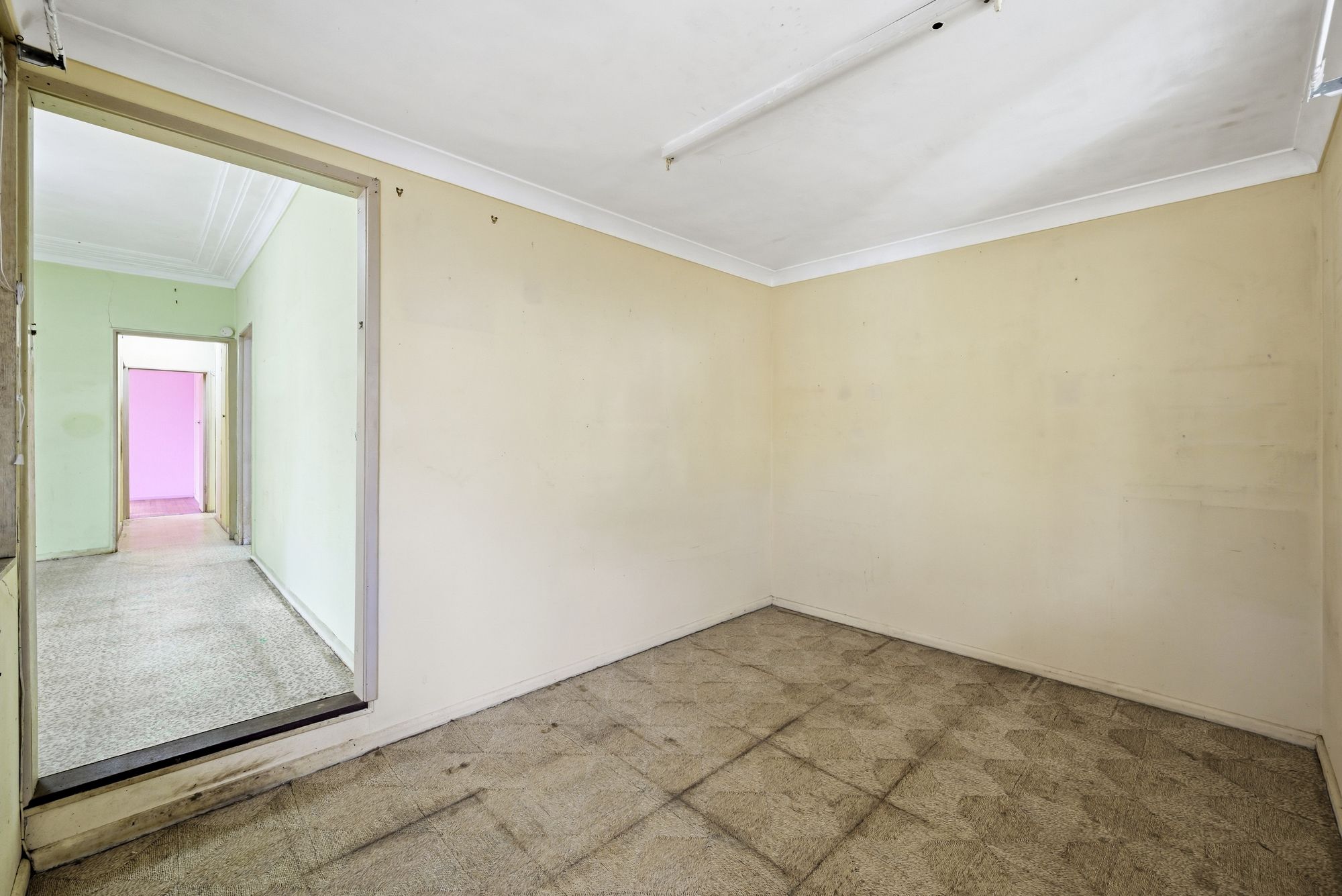 72 Macquarie Avenue — photo 5 of 10