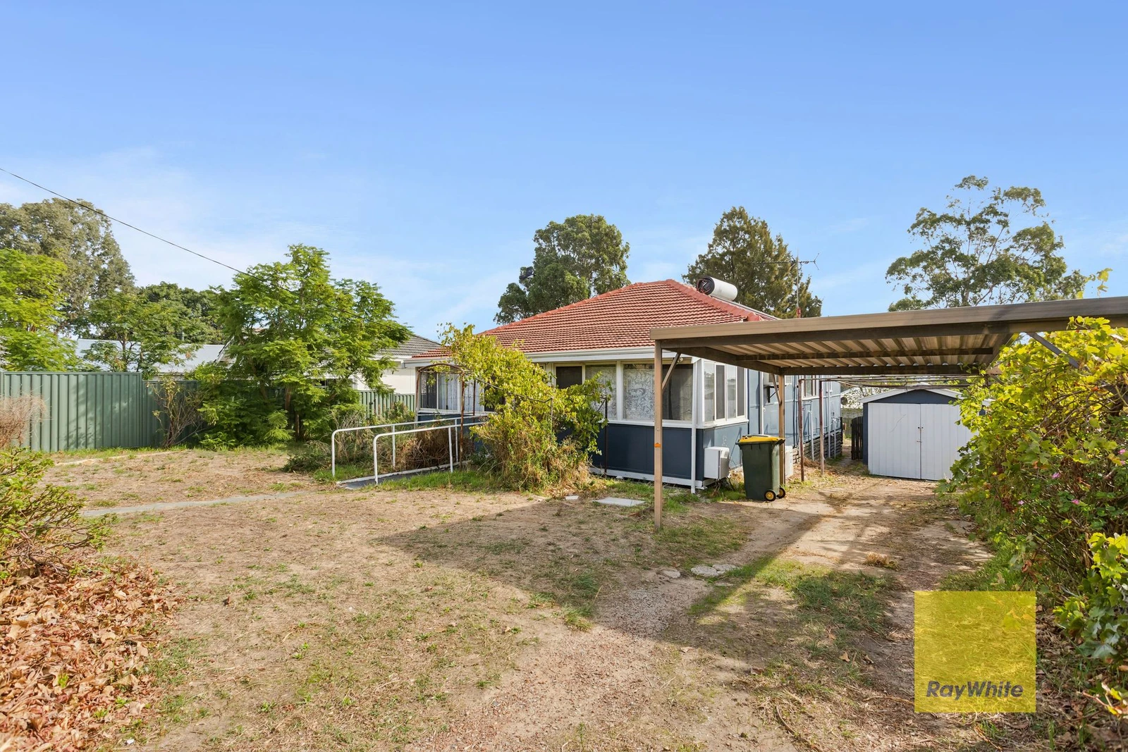 7 Jinda Road, Koongamia, WA 6056