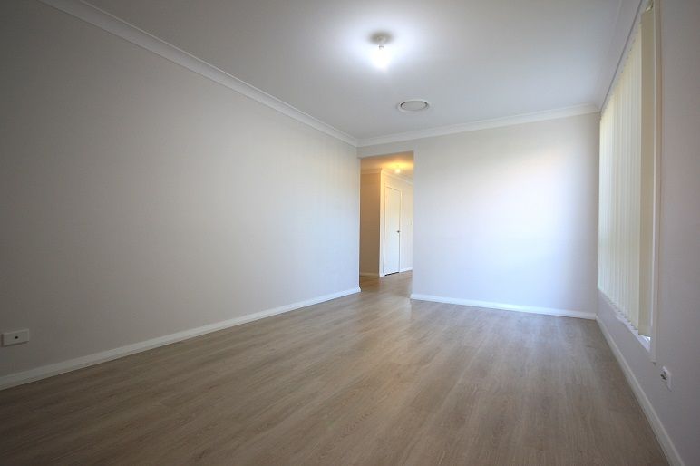 20A Busch Place, St Helens Park, NSW 2560