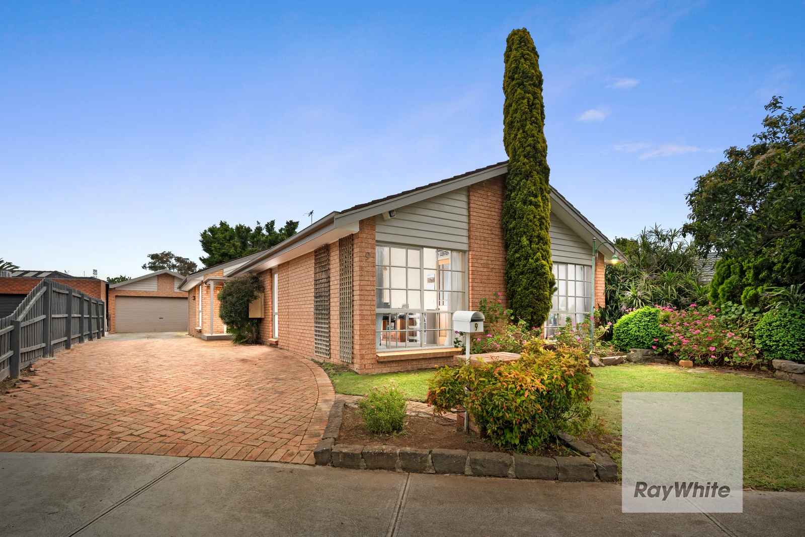 9 Brigden Court, Mill Park, VIC 3082