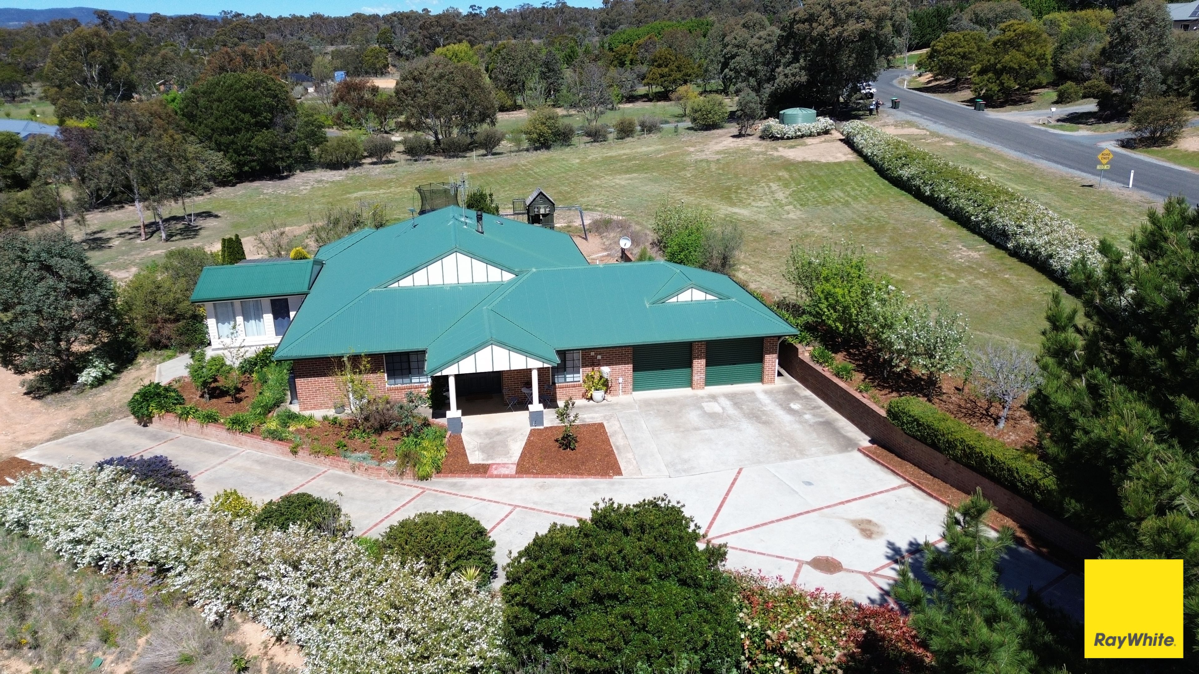 79 Carlton Drive, Bungendore NSW 2621