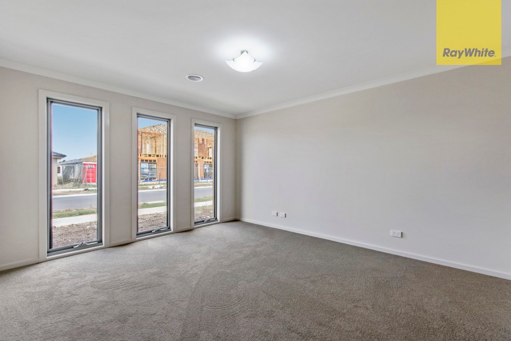 59 Troups Creek Promenade, Hallam, VIC 3803