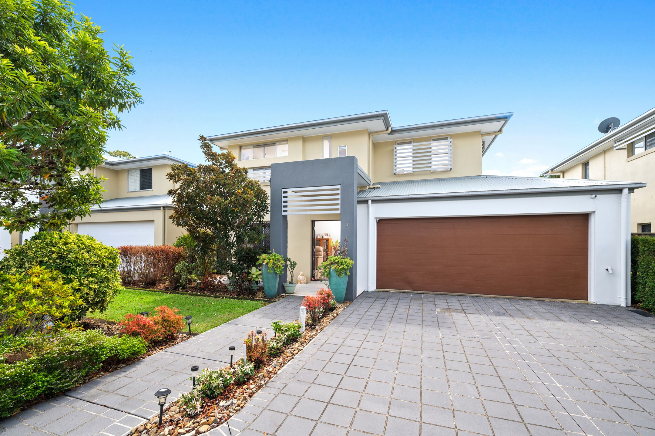 411 Oxley Drive, Runaway Bay QLD 4216
