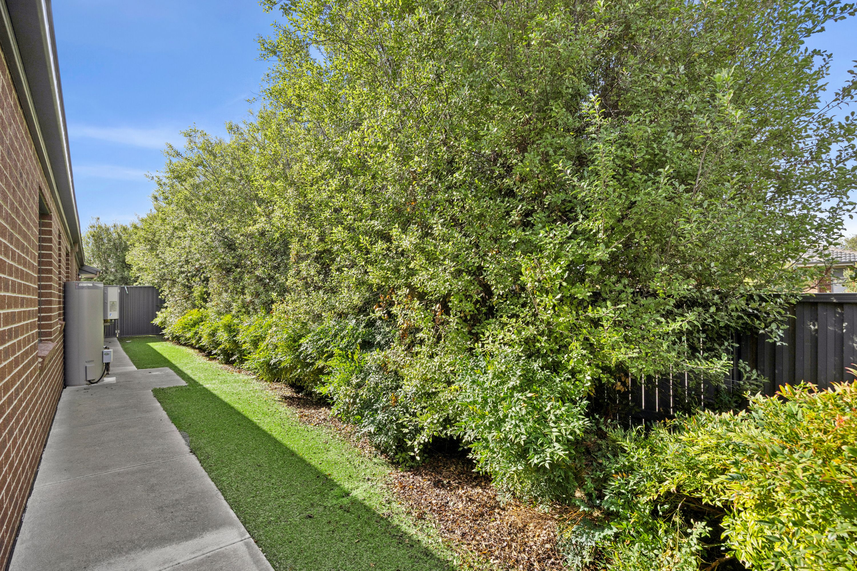 36-38 Lapwing Drive — photo 13 of 20