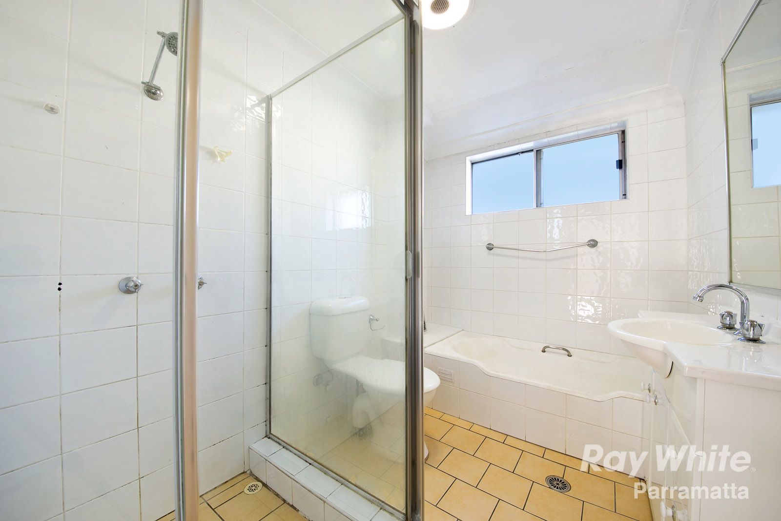 8/2-4 Fleet Street — photo 4 of 6