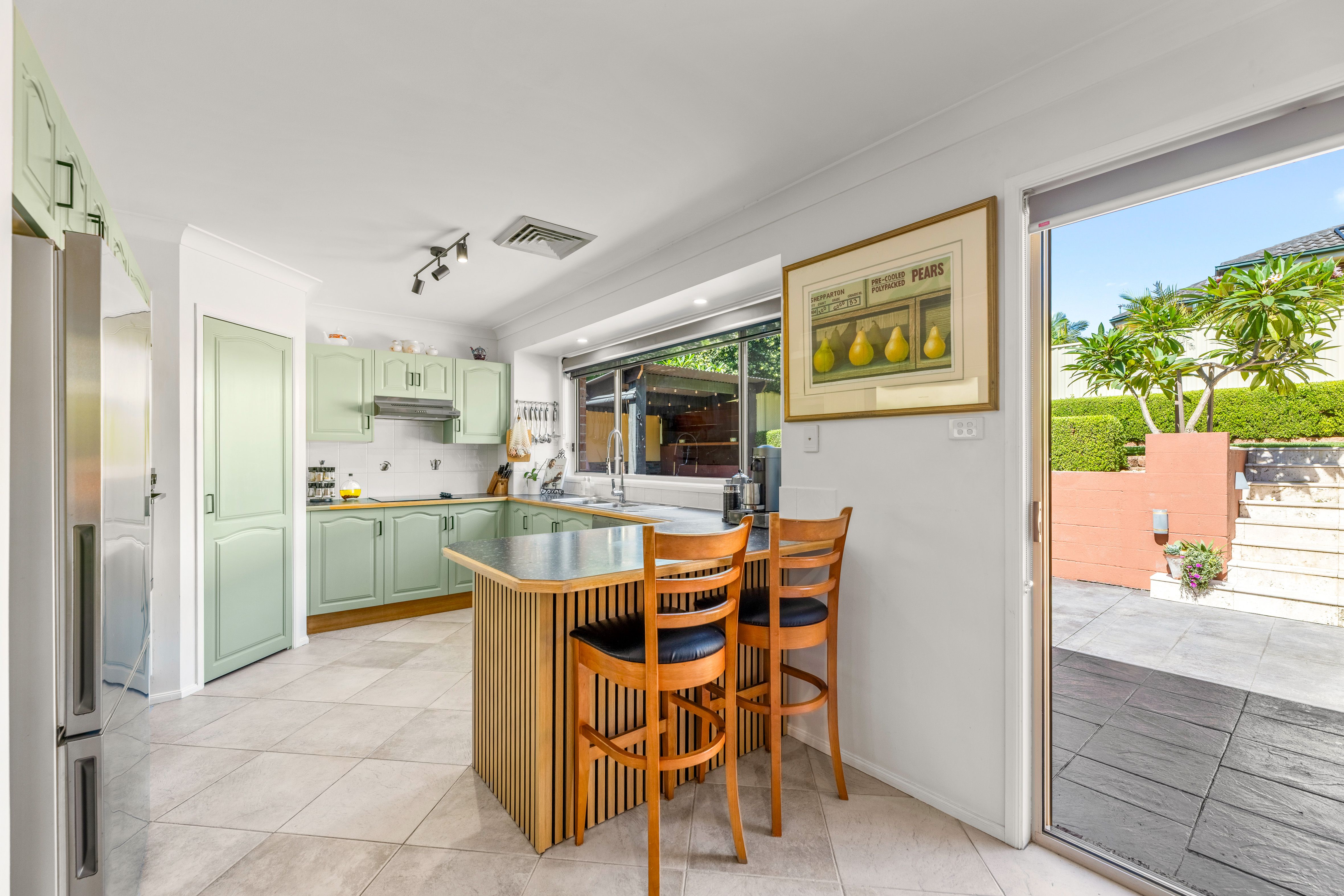 79 Warrangarree Drive — photo 8 of 26