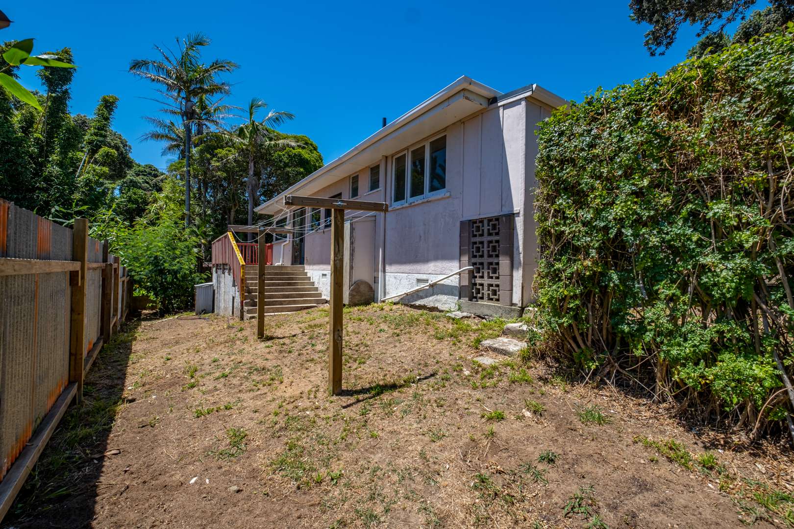 111 Takahe Road photo 0