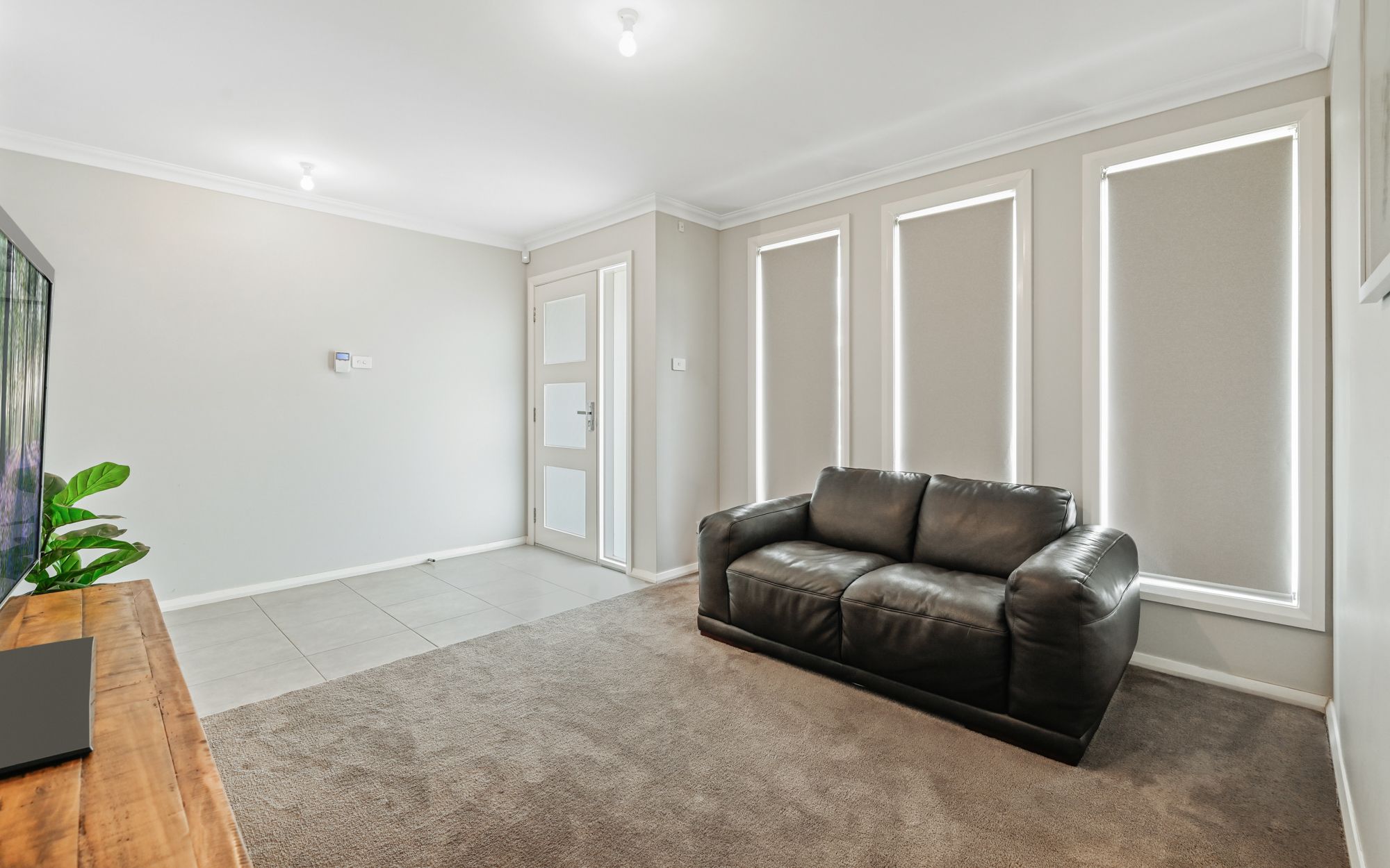10 Rochester Street, Gregory Hills, NSW 2557