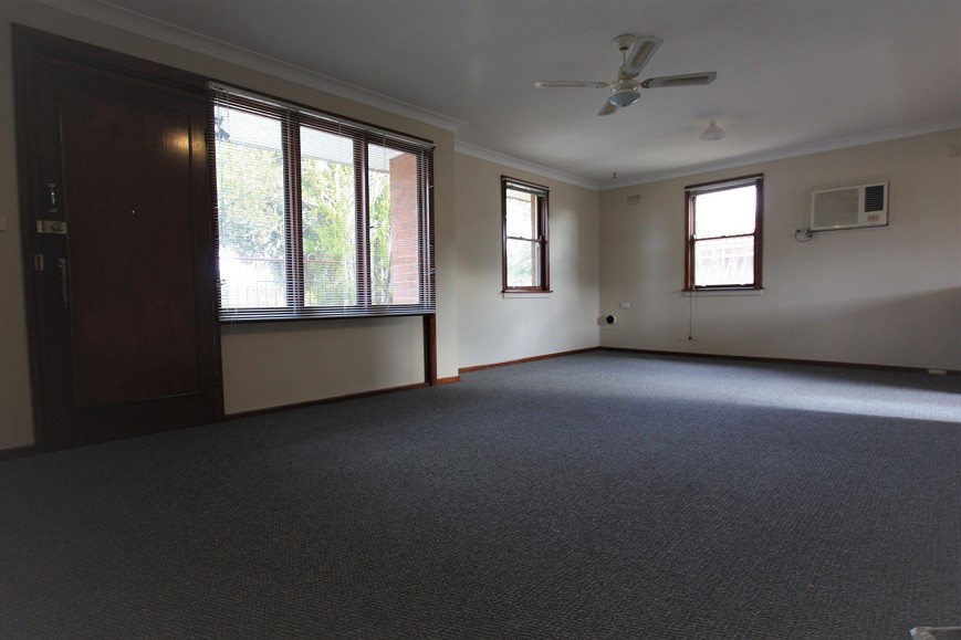 94 Angle Road, Leumeah, NSW 2560