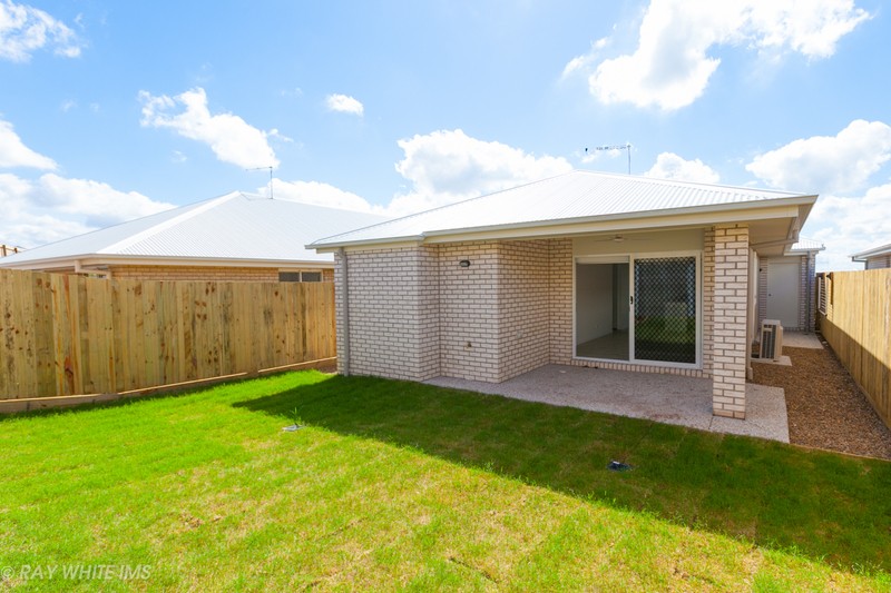6 Mount Pleasant Street, Park Ridge, QLD 4125