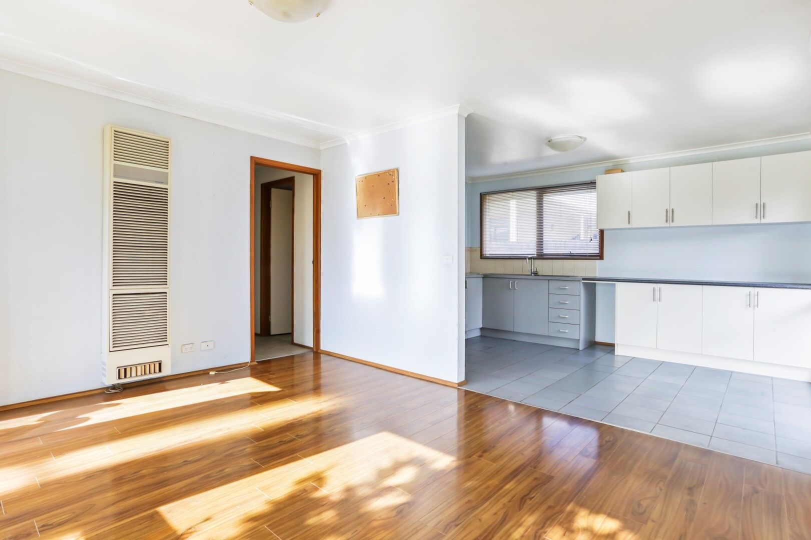 2/24 Ericksen Street, Springvale, VIC 3171
