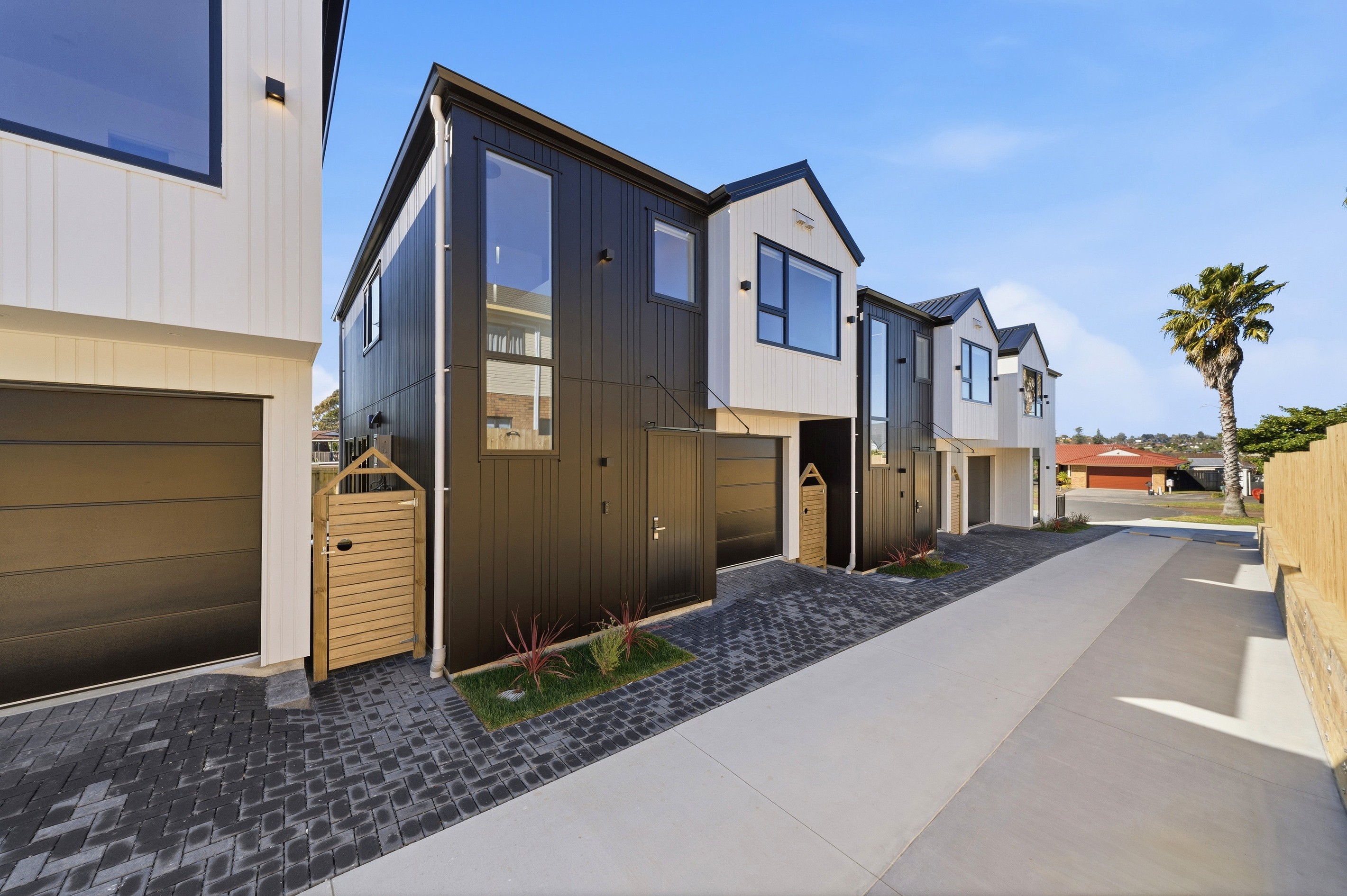 2/31 Booralee Avenue, Botany Downs, Manukau City