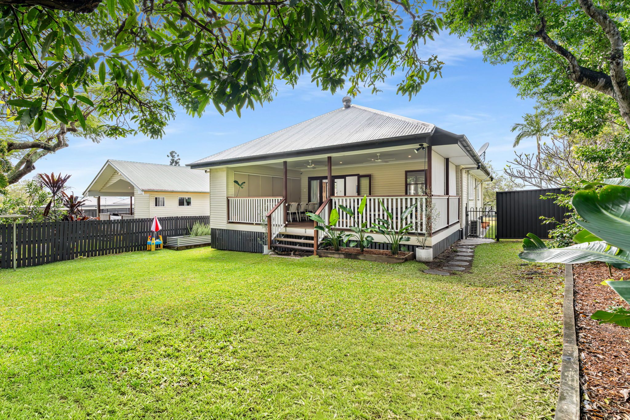 2 Canterbury Street — photo 5 of 23