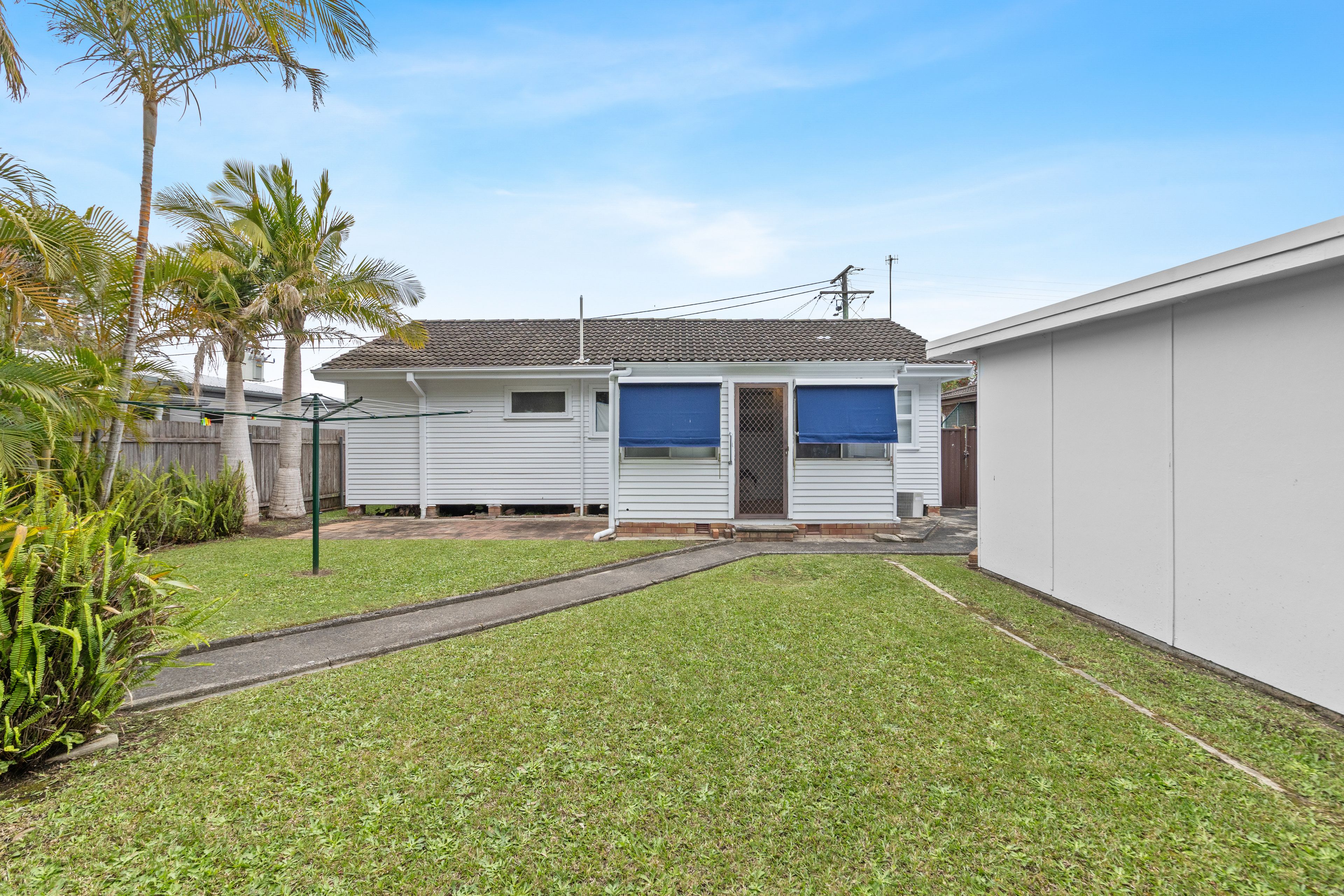 18 First Avenue — photo 10 of 13