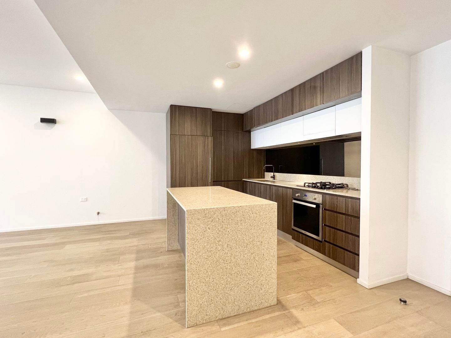 126/5 Pyrmont Bridge Road, Camperdown, NSW 2050